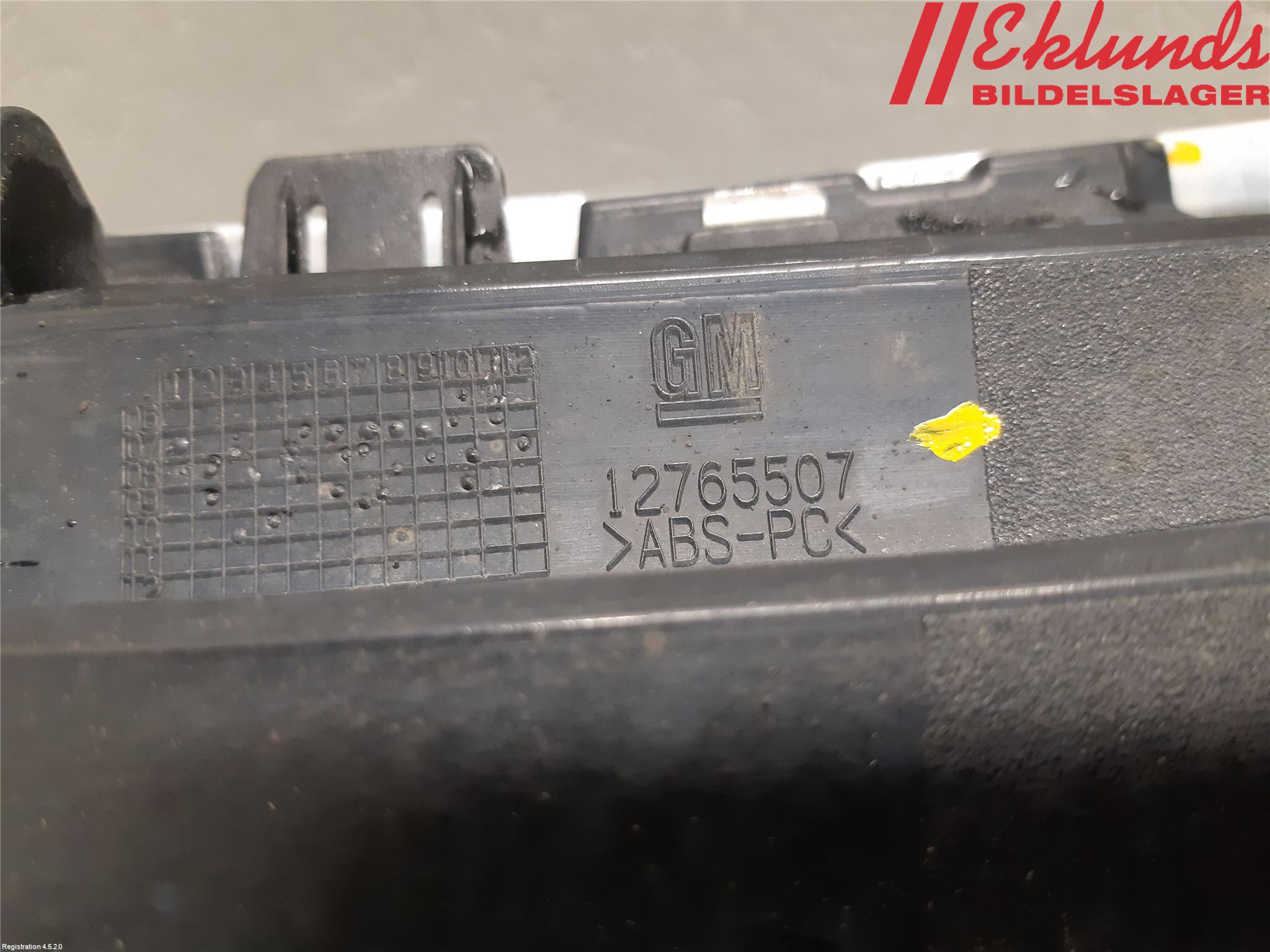 Saab 9-3 VER2/VER3 08-15 Grilldel Mitt