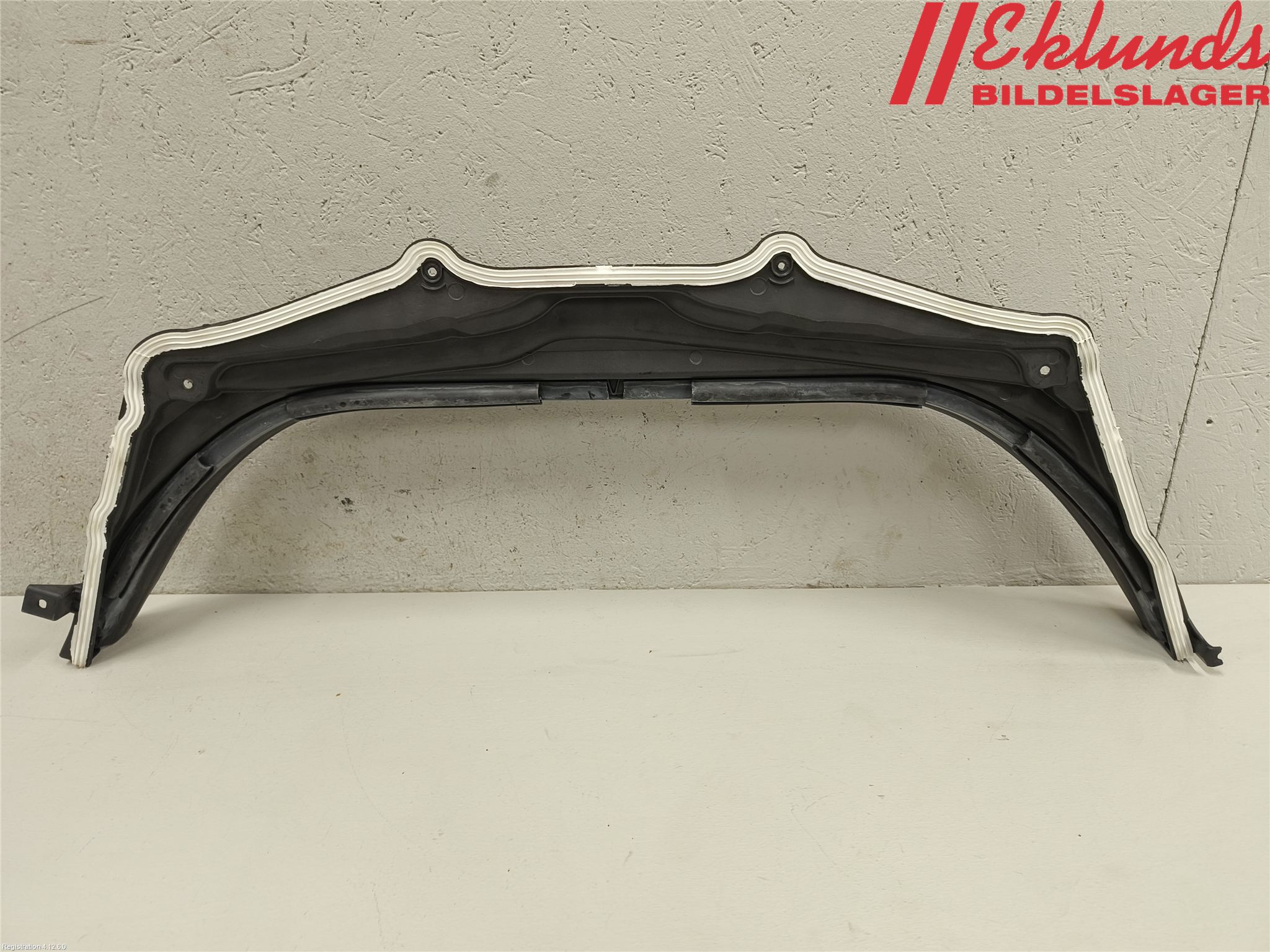 BMW 5 G30/G31/F90 17-23 Torpedplåt-Torpedplast