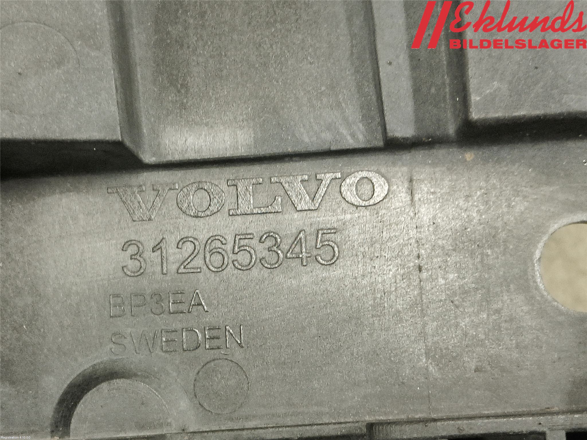 Volvo V70 08-13 Stötfångarfäste Fram Hö