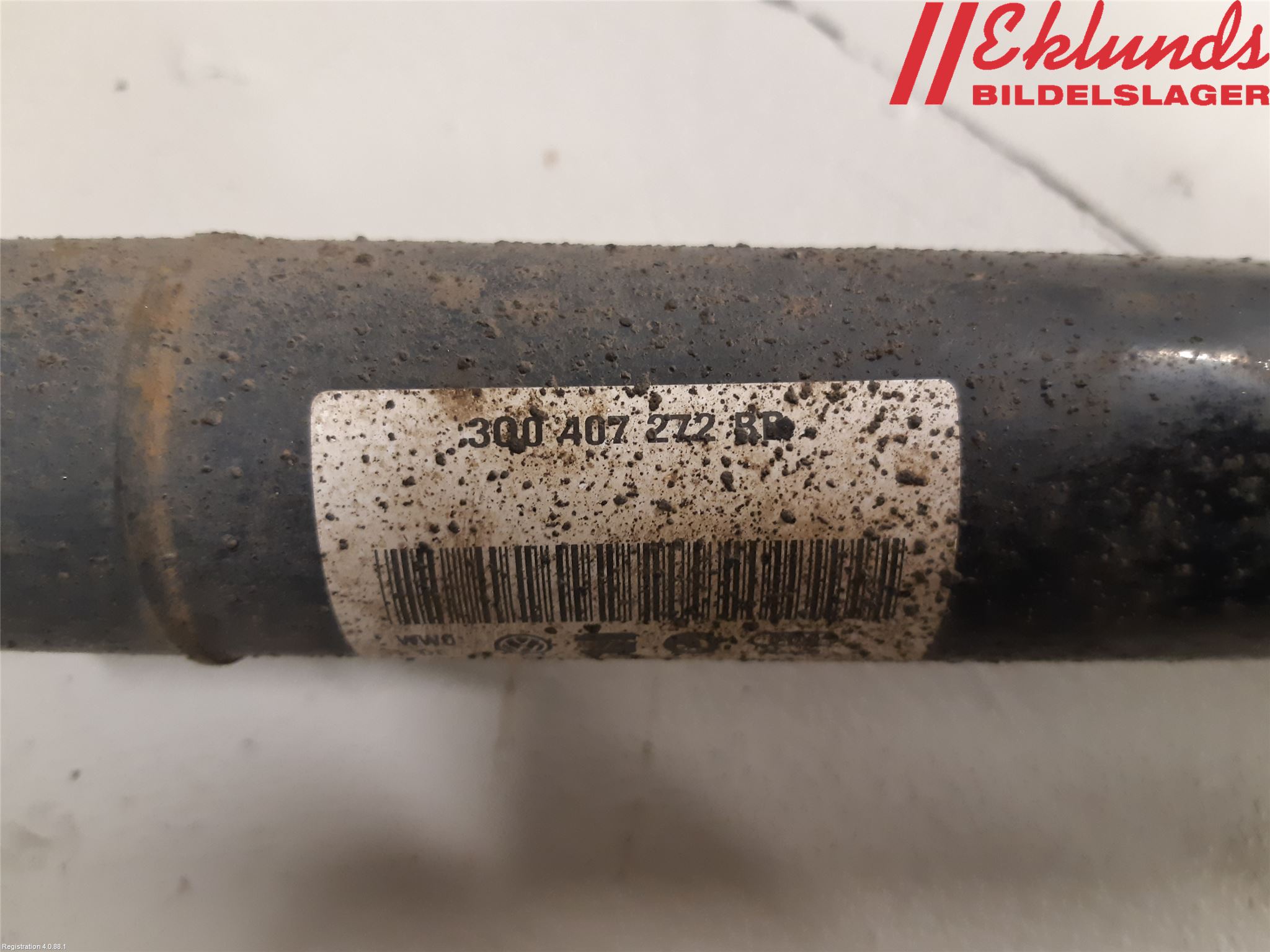 Volkswagen VW PASSAT 15-19 Drivaxel Fram Höger