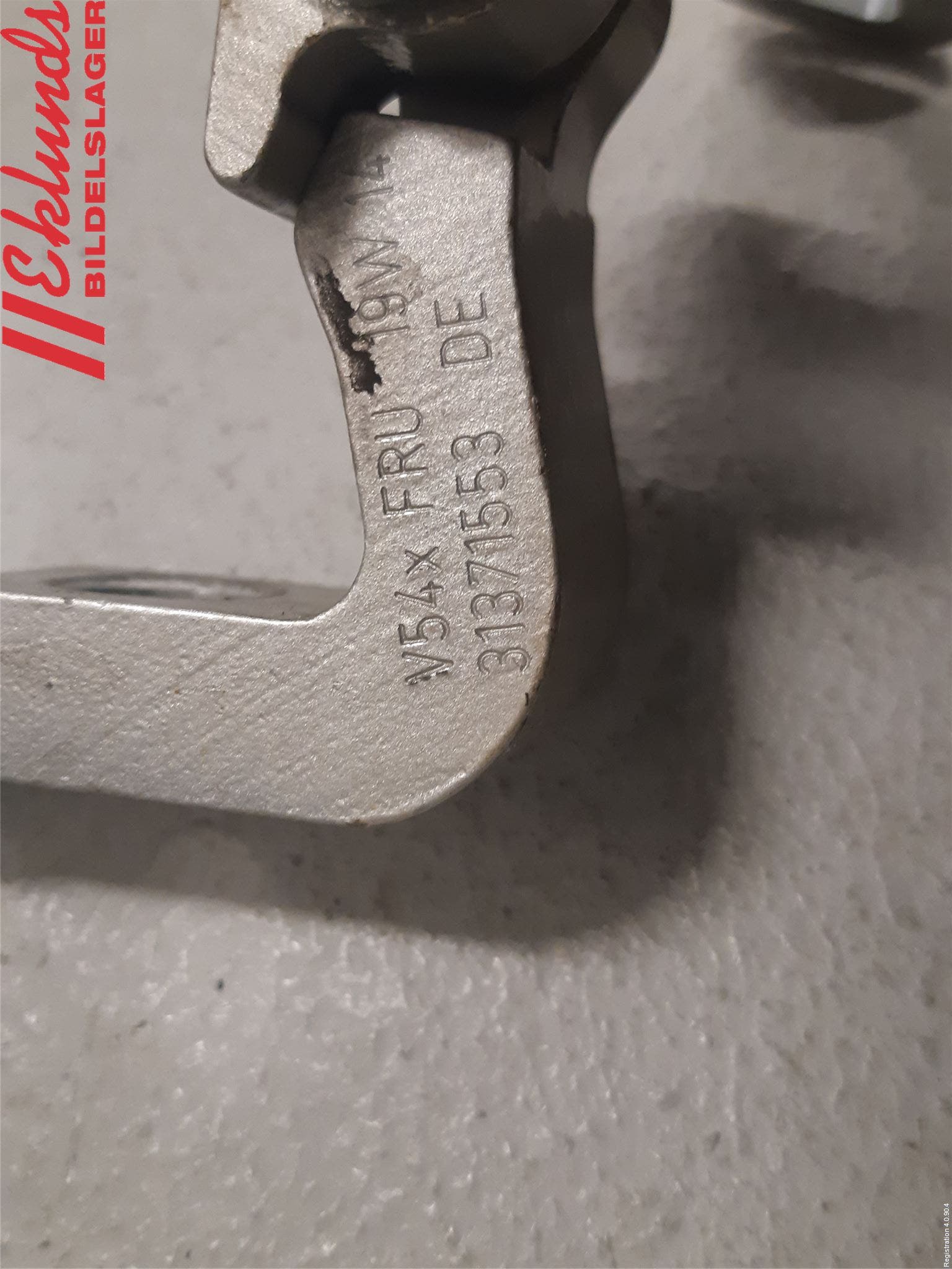 Volvo XC60 18- Dörrgångjärn