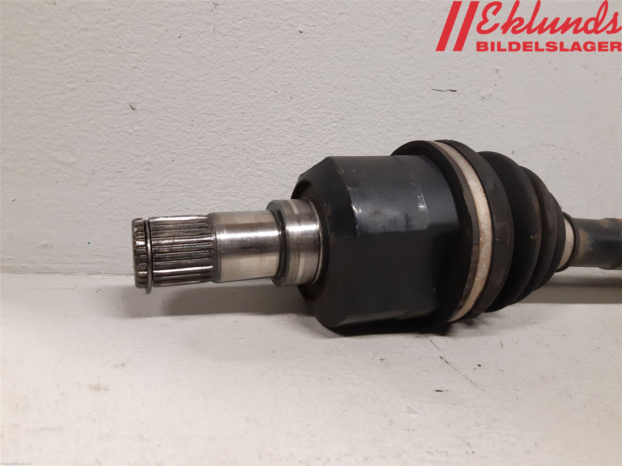 Hyundai i40 08-15 Drivaxel Fram Höger