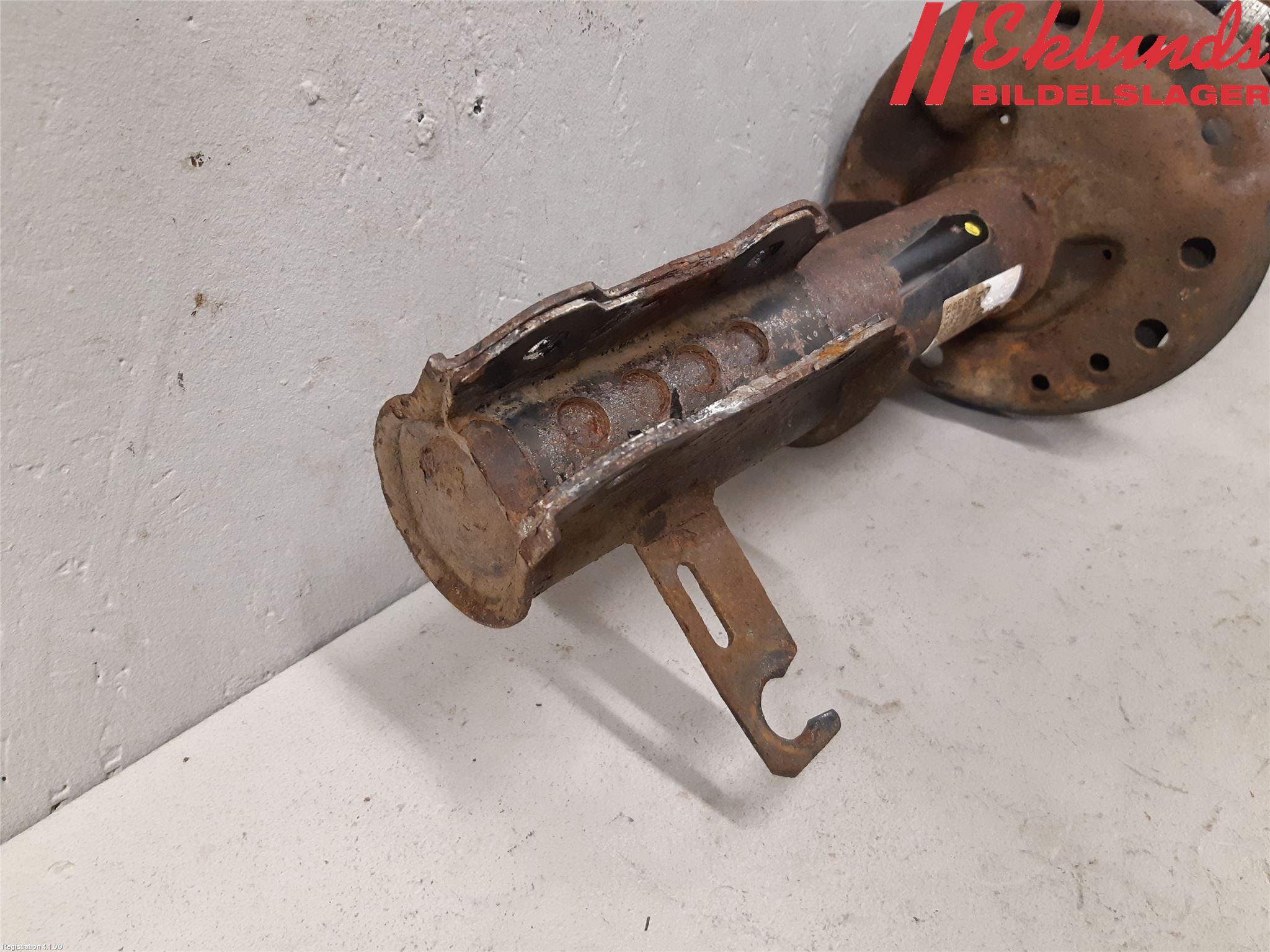 Opel ASTRA J 10-15 Fjäderben Fram Höger