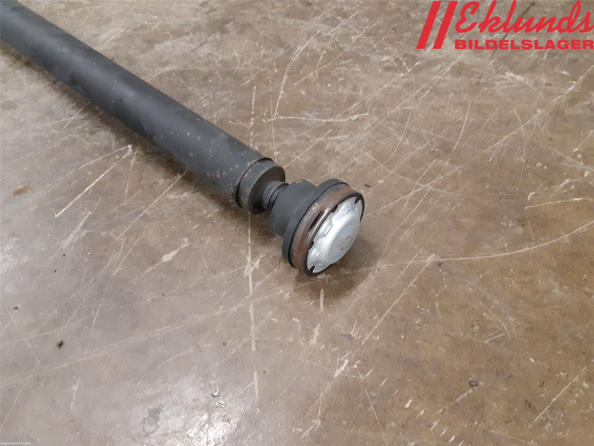 BMW 6 E63/64    02-10 Mellanaxel Komp