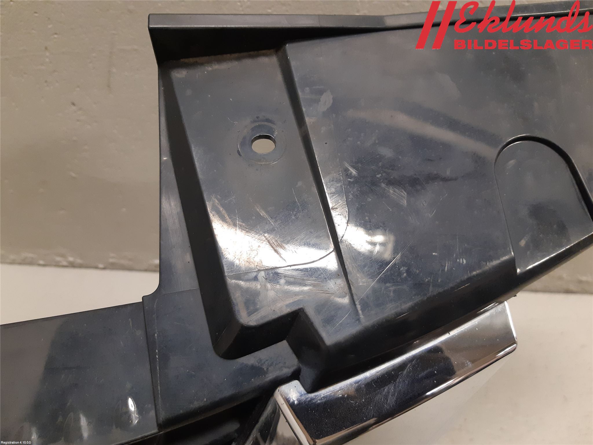 Nissan JUKE 14-19 Grill Komp