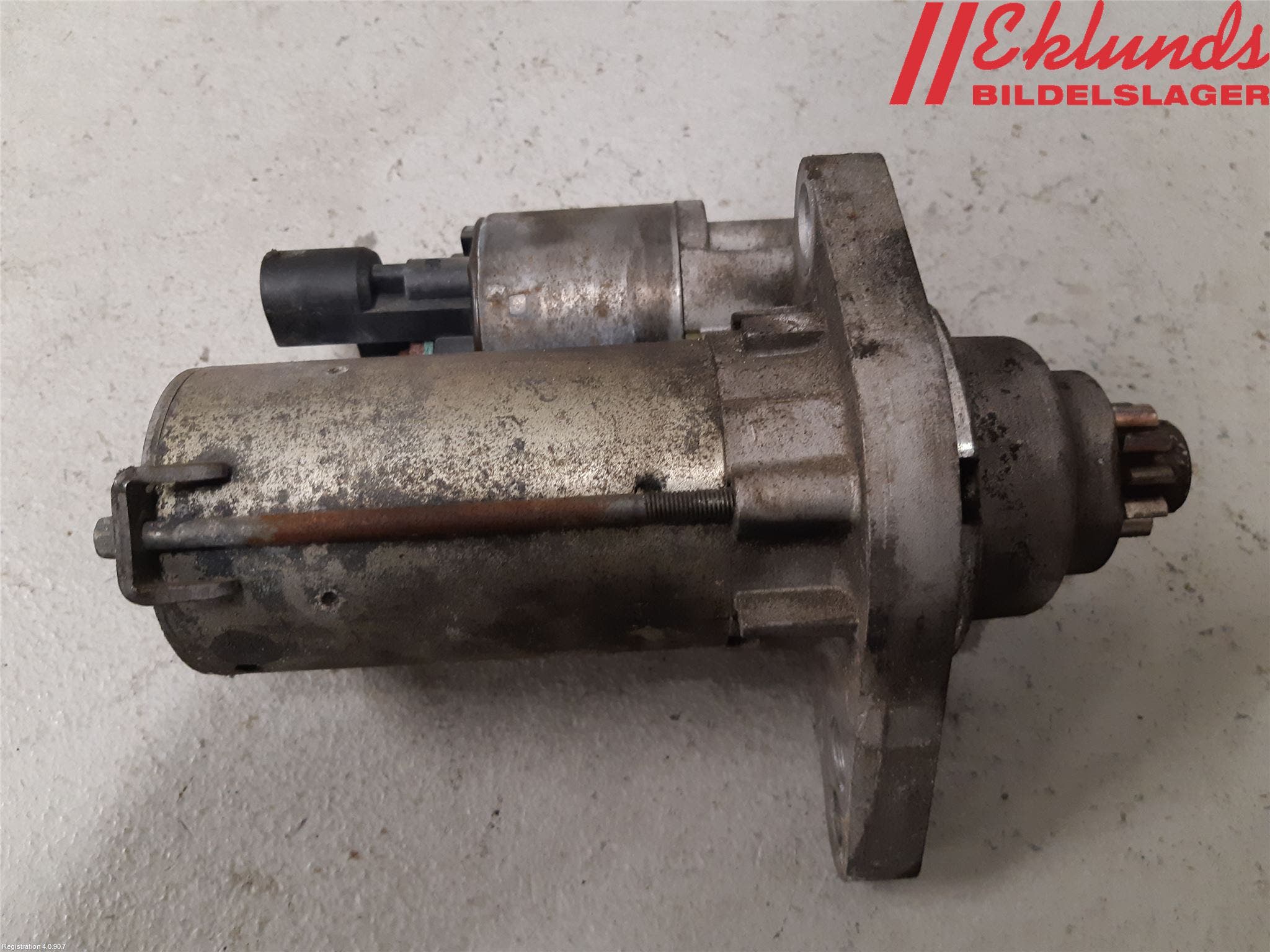 Volkswagen VW GOLF V 04-09 Startmotor