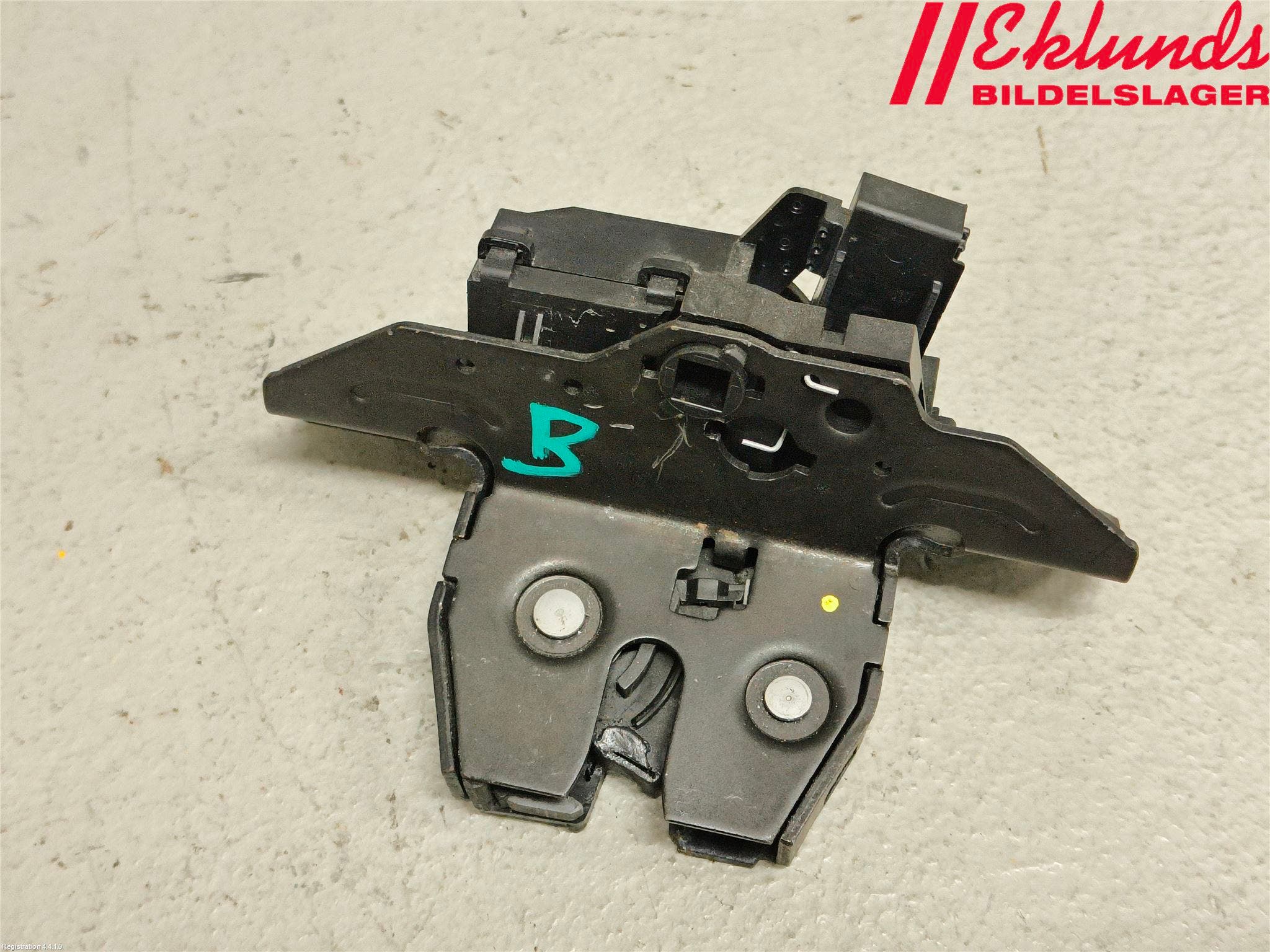 Opel ASTRA J 10-15 Låskista Baklucka