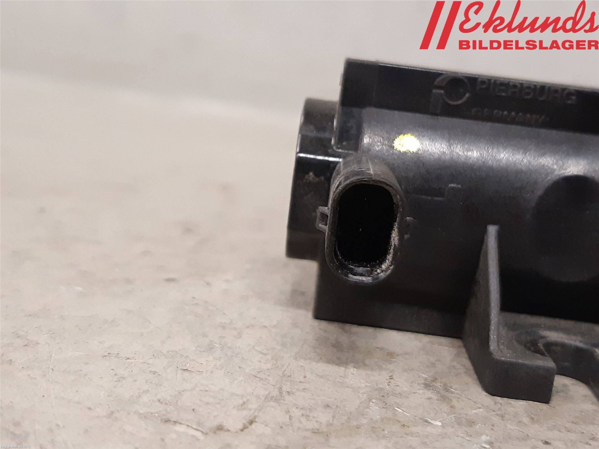 Mercedes-Benz MB C-KLASS (W205) 14-21 Vakuumventil