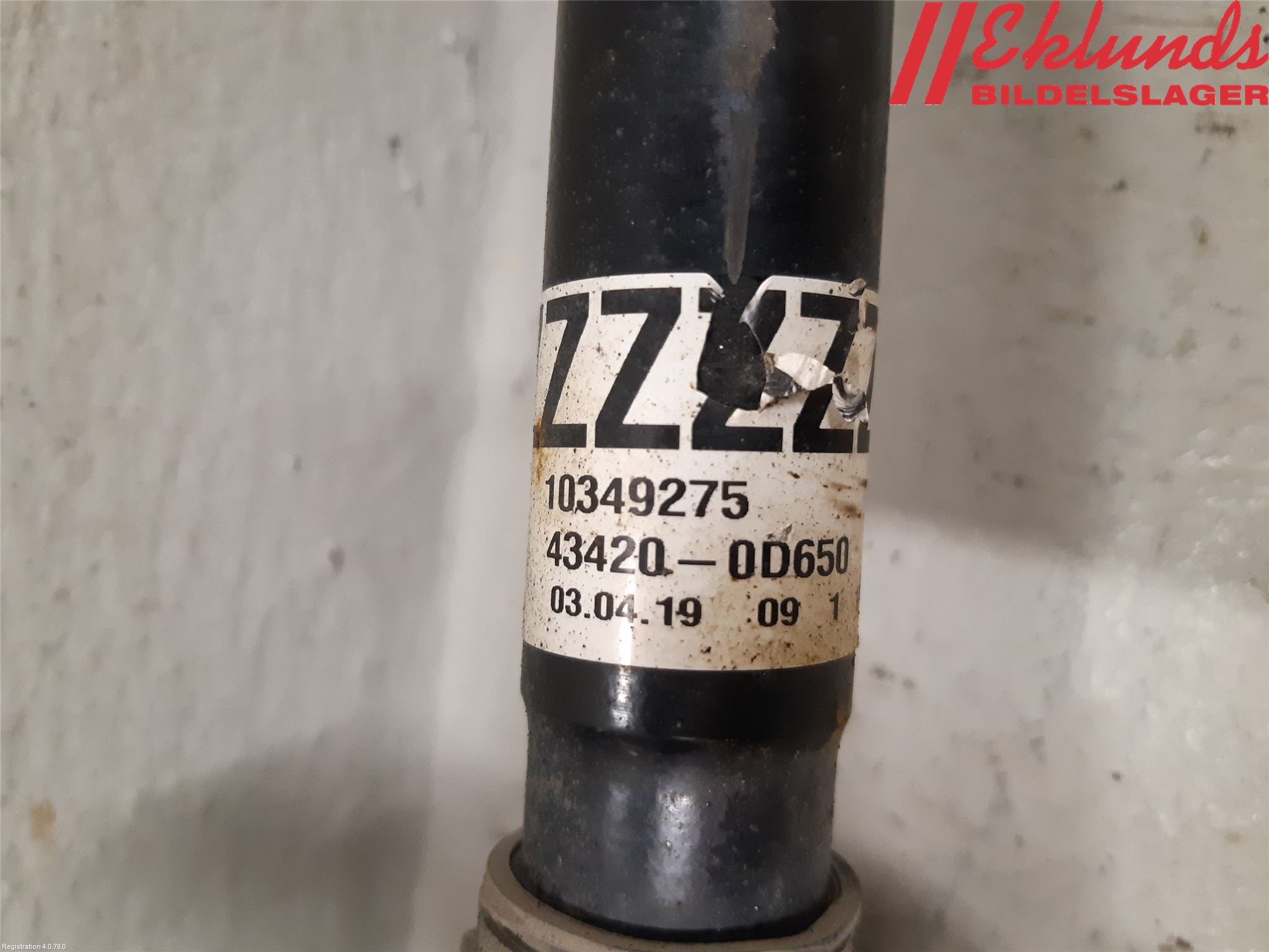 Toyota YARIS XP130 15-20 Drivaxel Fram Vänster