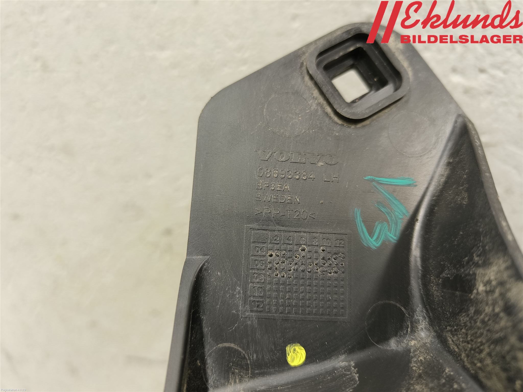 Volvo V70 05-08 Stötfångarfäste Bak Vä