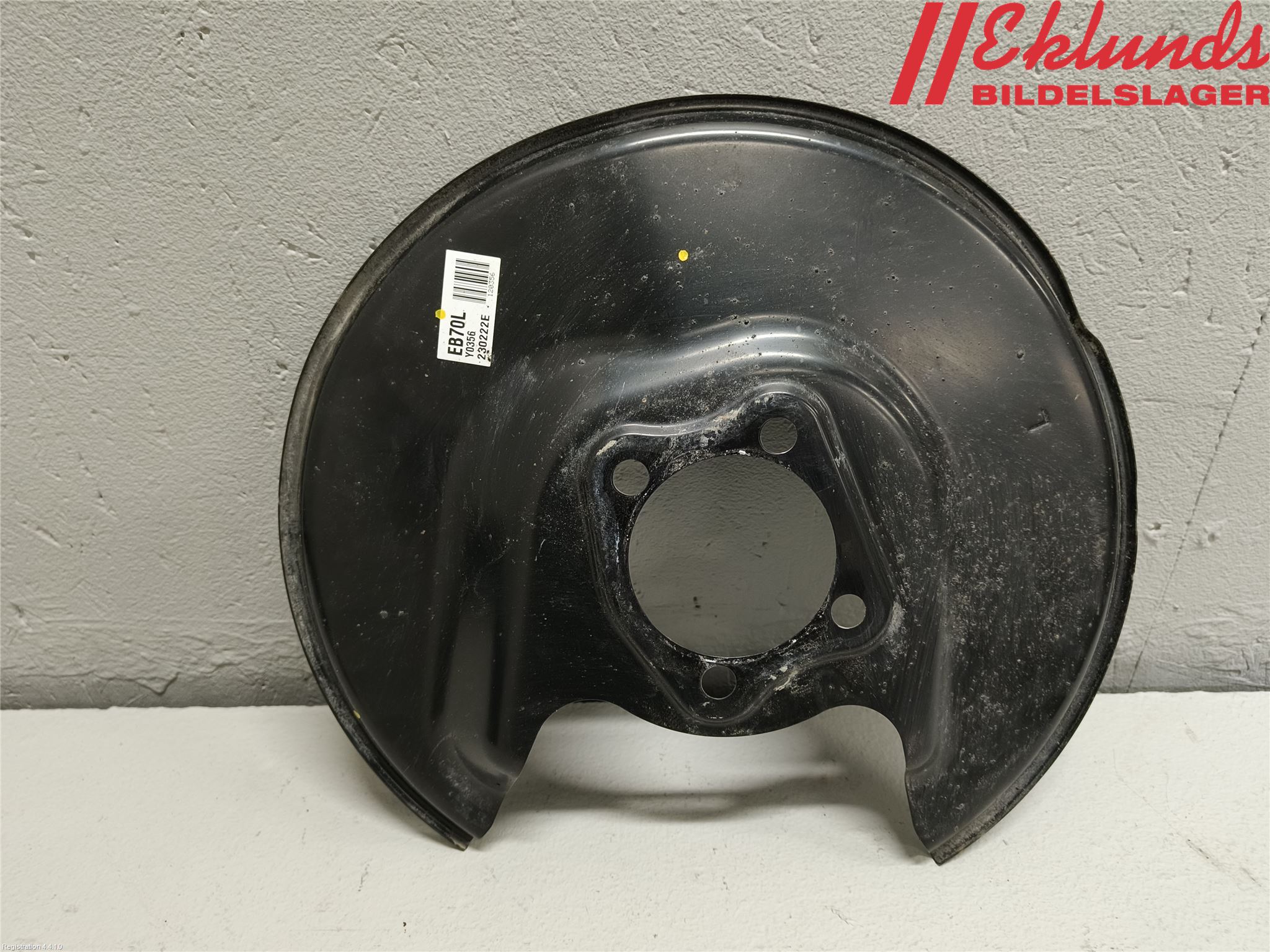 Toyota bZ4X EA10 22- Bromssköld Bak