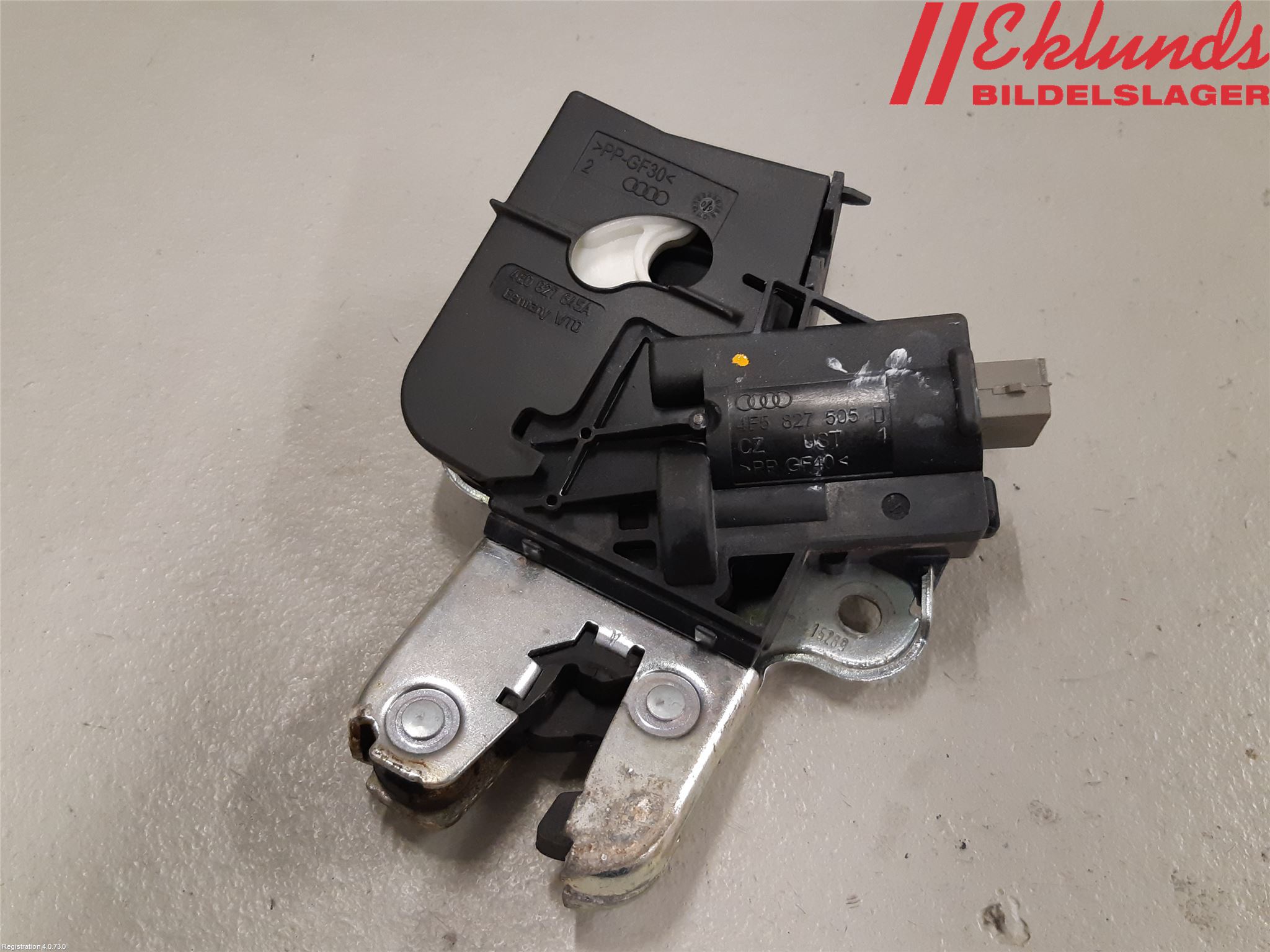 Audi A4/S4 08-11 Låskista Baklucka