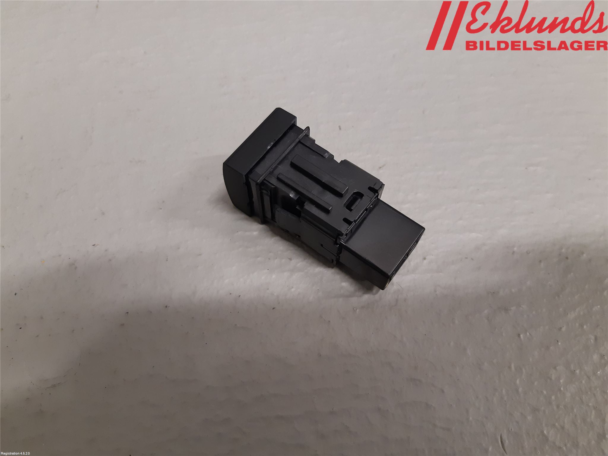 Toyota RAV4 19- Strömställare Baklucka