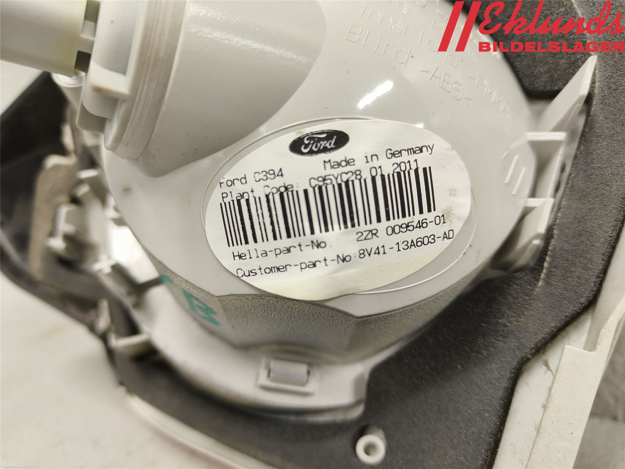 Ford KUGA 08-12 Bakljus Lucka Vä