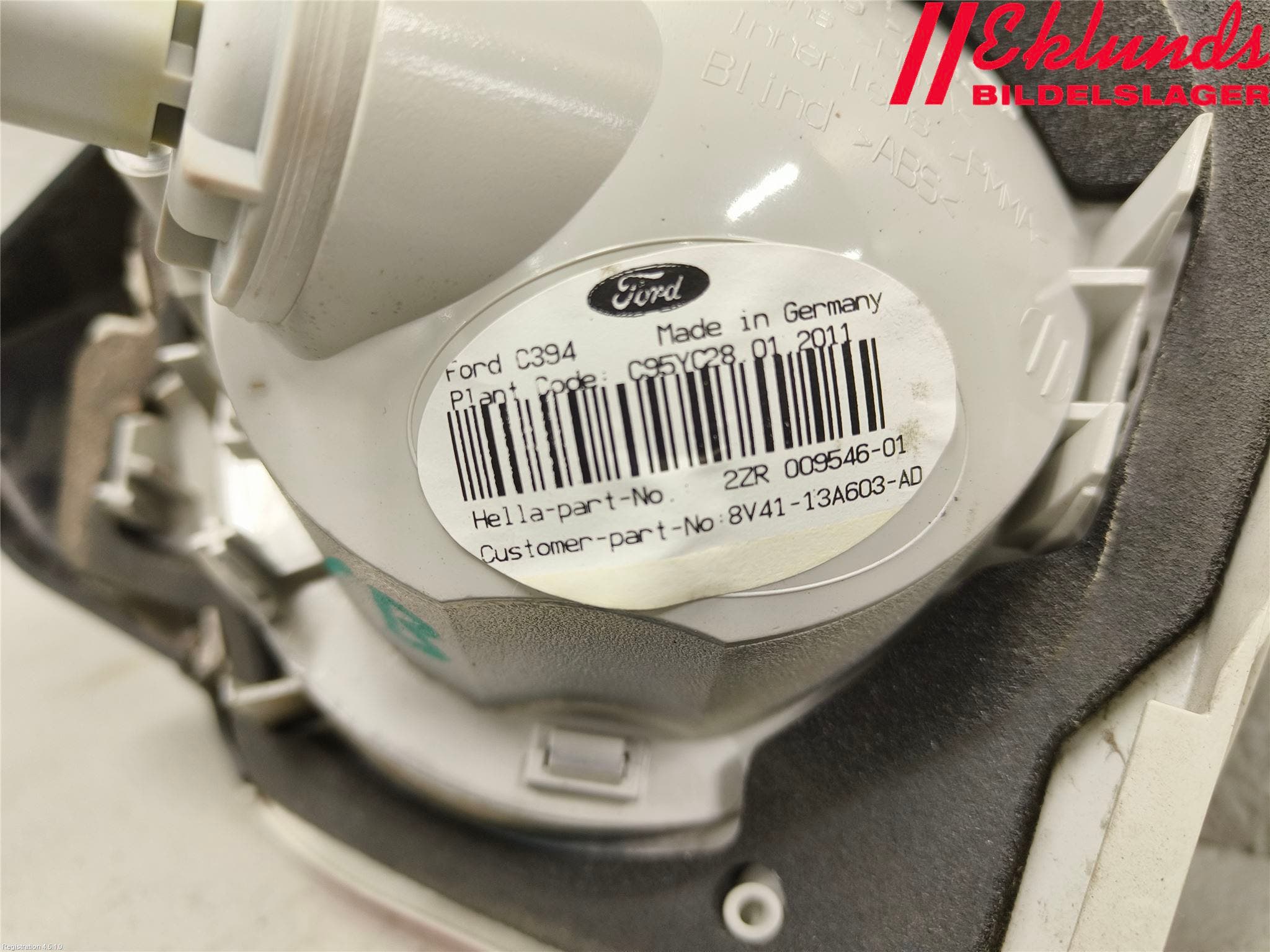 Ford KUGA 08-12 Bakljus Lucka Vä