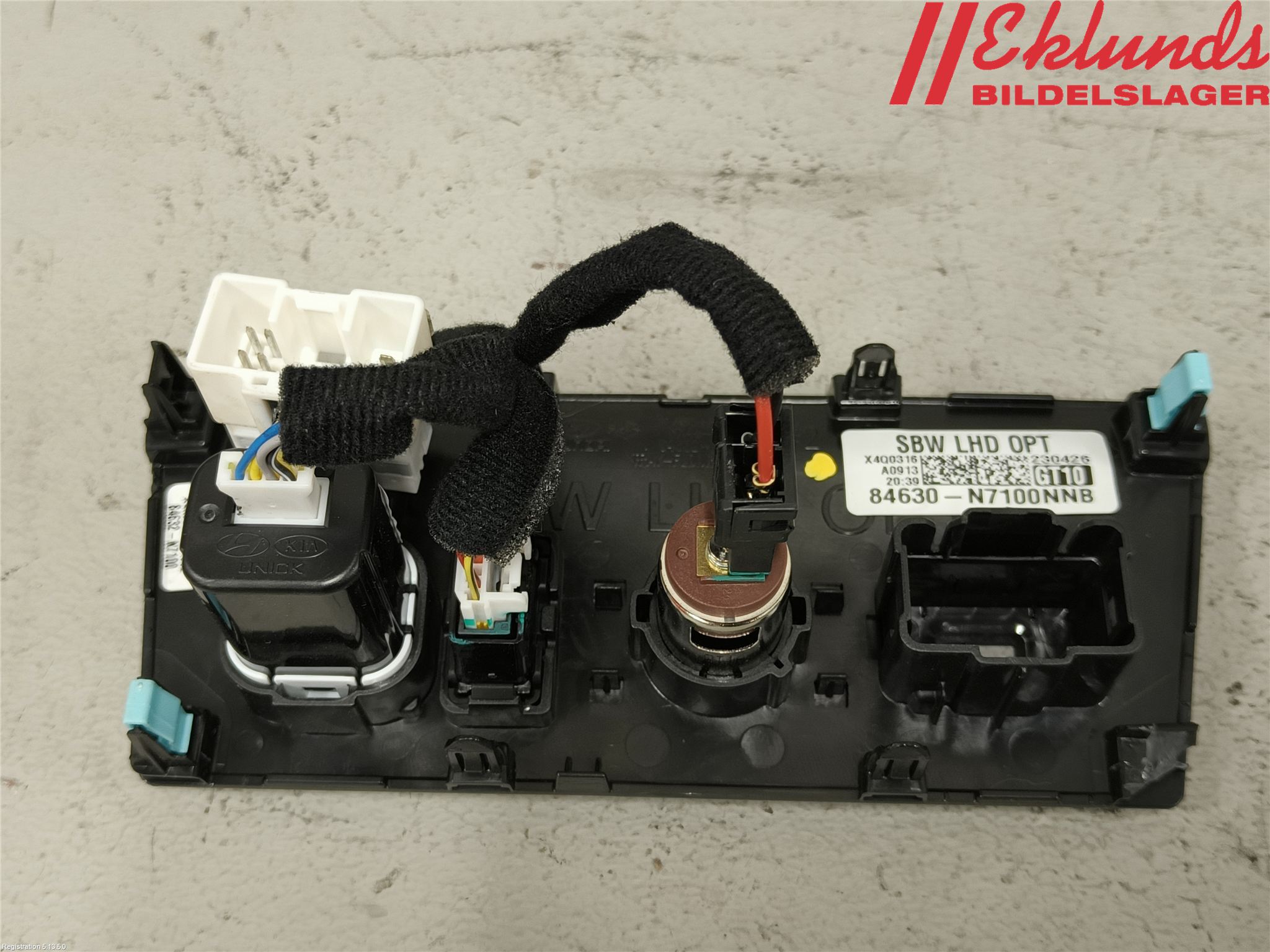 Hyundai TUCSON 05- Usb Connection