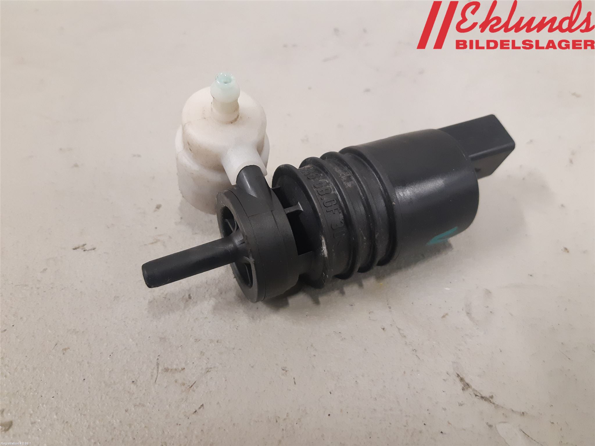 Volkswagen VW PASSAT 11-14 Spolarpump Vindruta