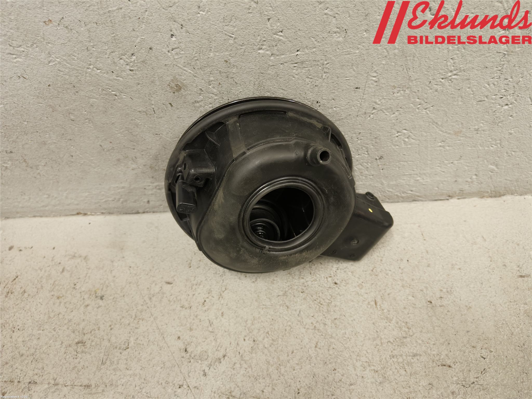 Volkswagen VW PASSAT 11-14 Tanklucka