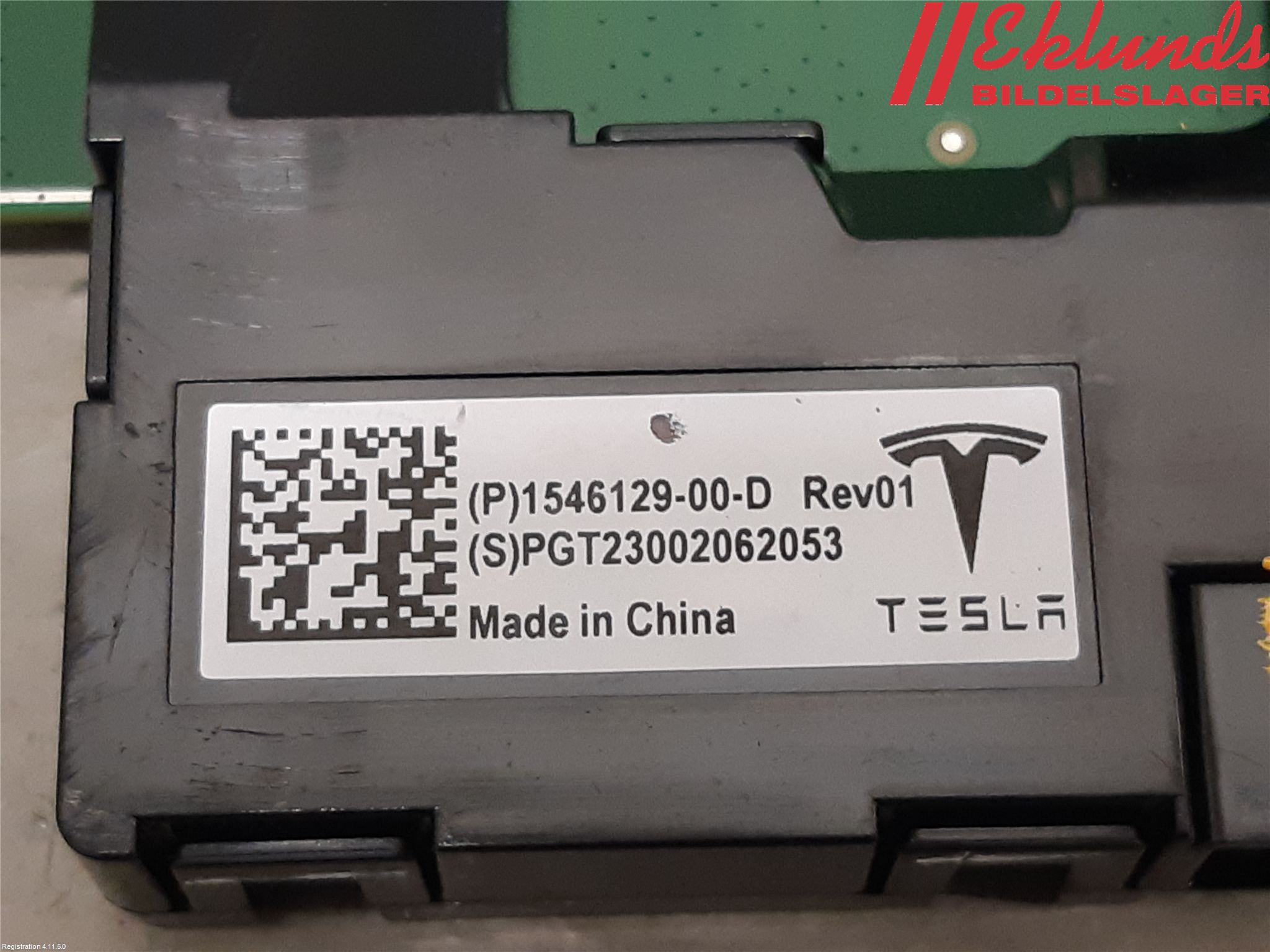 Tesla MODEL Y 21- Usb Connection
