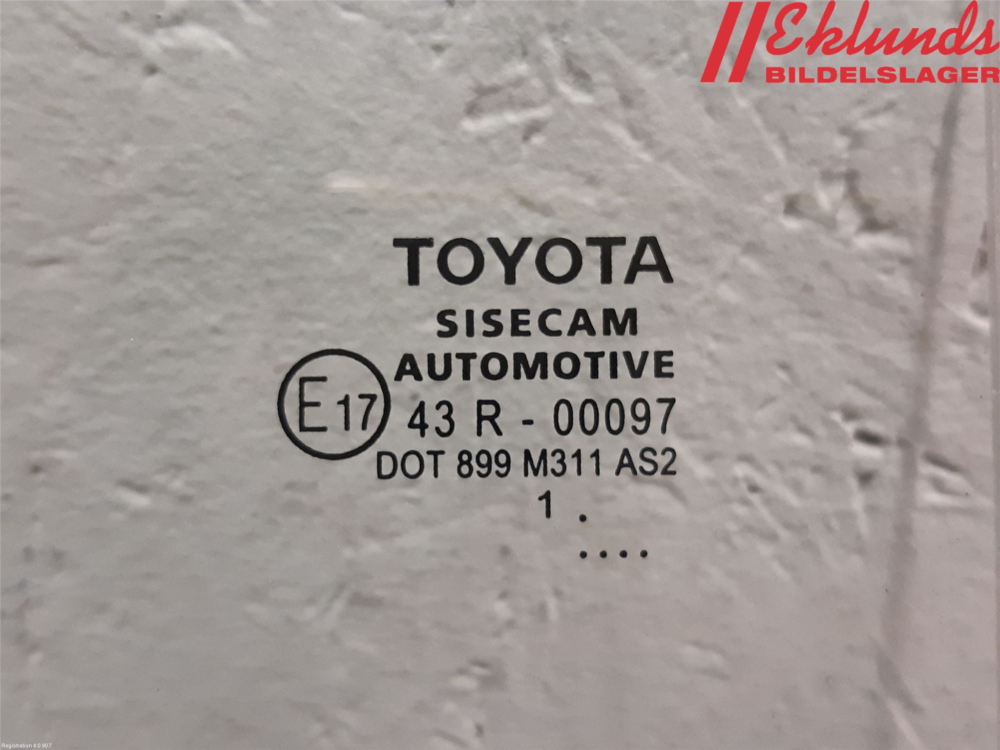 Toyota C-HR 16-23 Dörruta Bak Lilla Vä