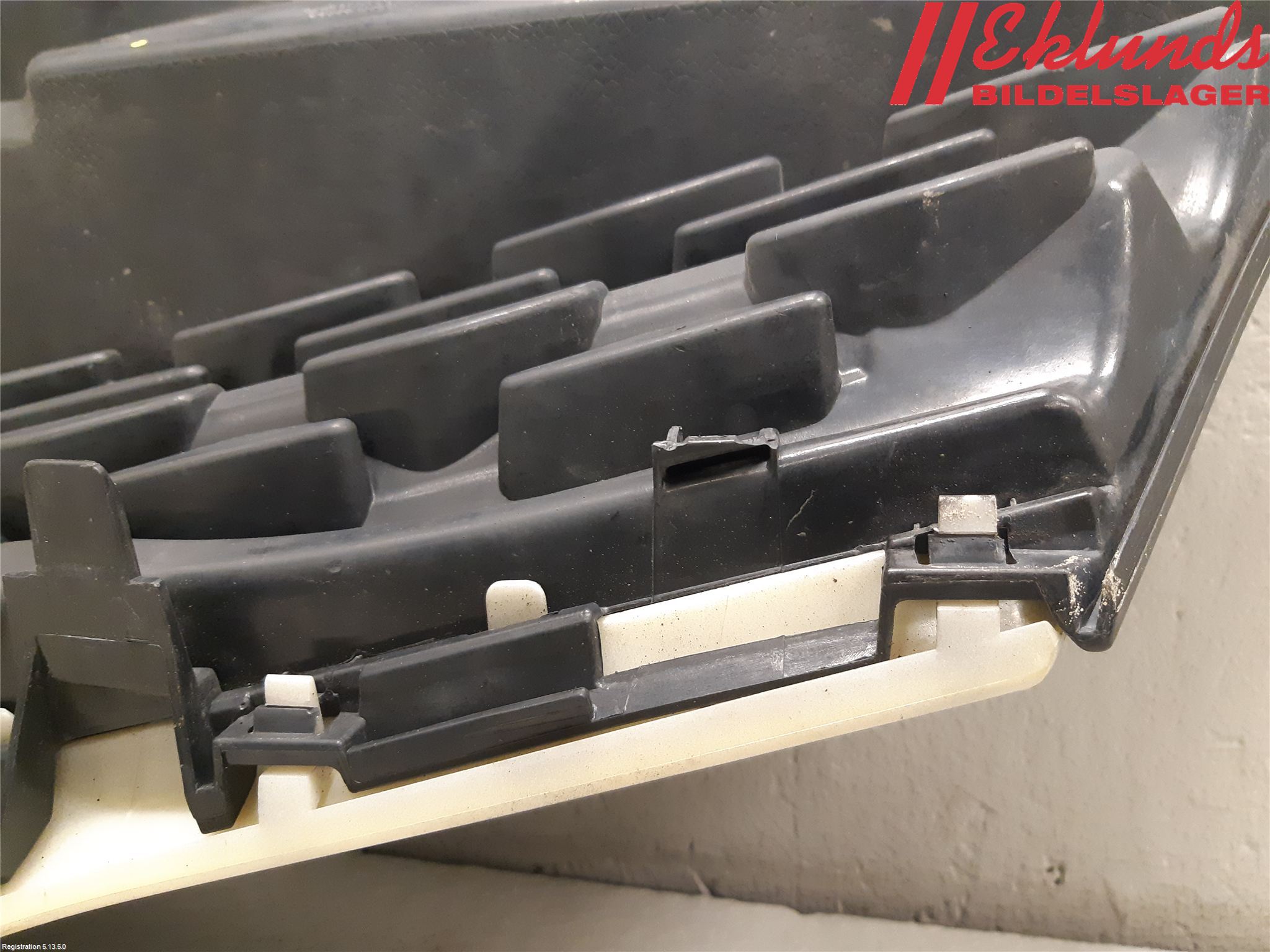 Nissan NV200/NV200 COMBI Grill Komp