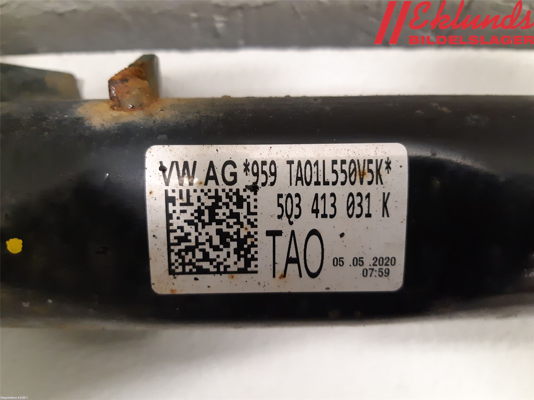 Skoda KAROQ 18- Fjäderben Fram Höger