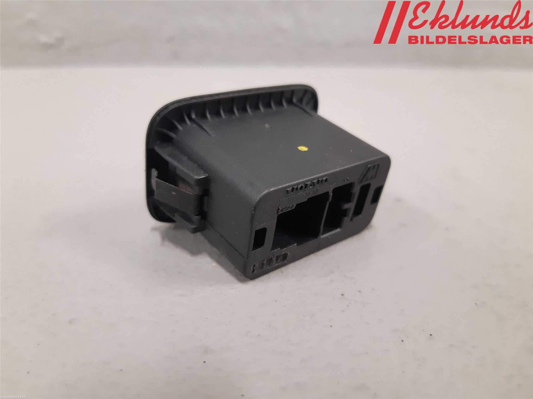 Volvo V70 14-16 Strömställare Baklucka