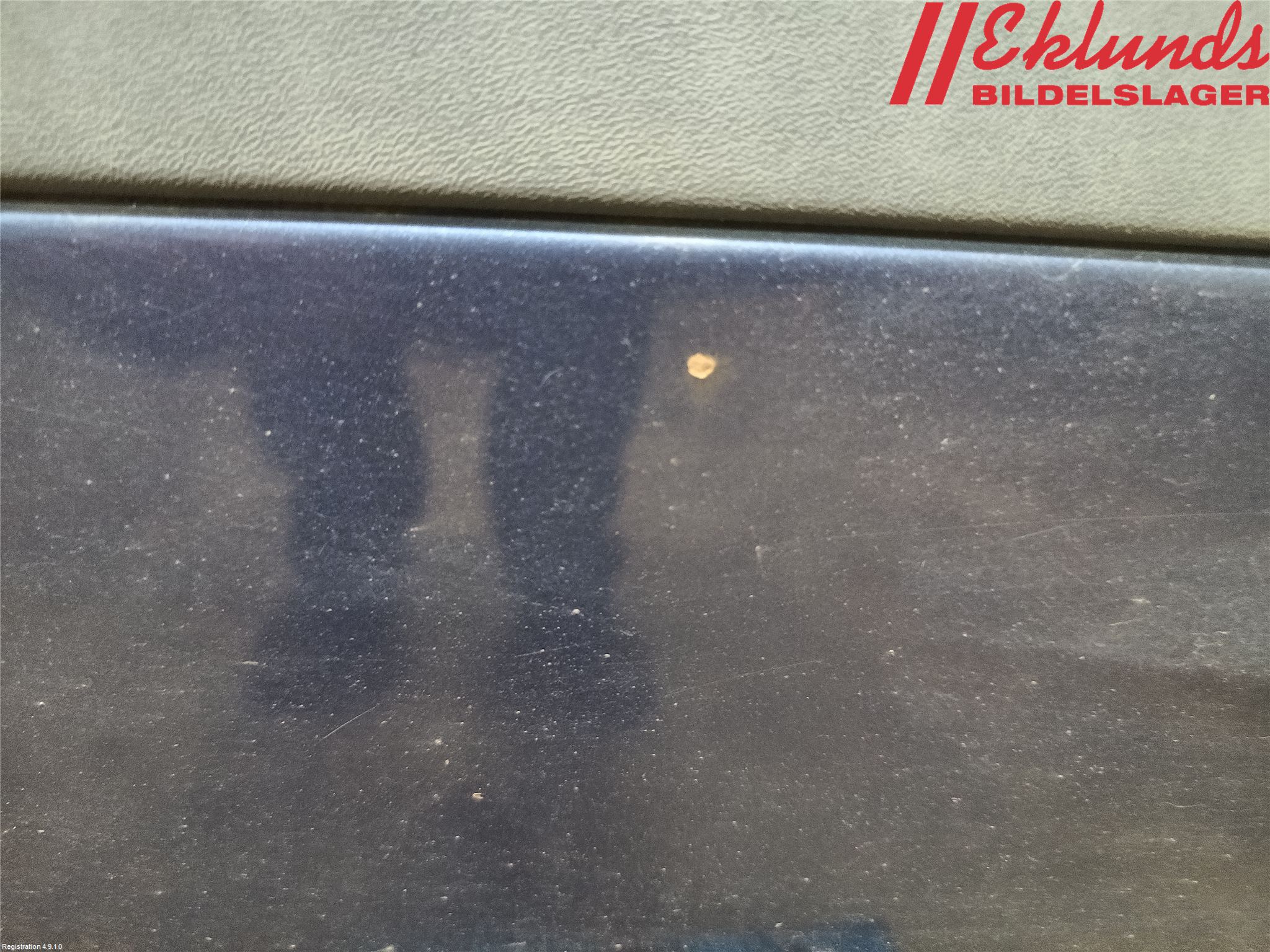 Volvo V70 00-04 Dörr Fram Vänster