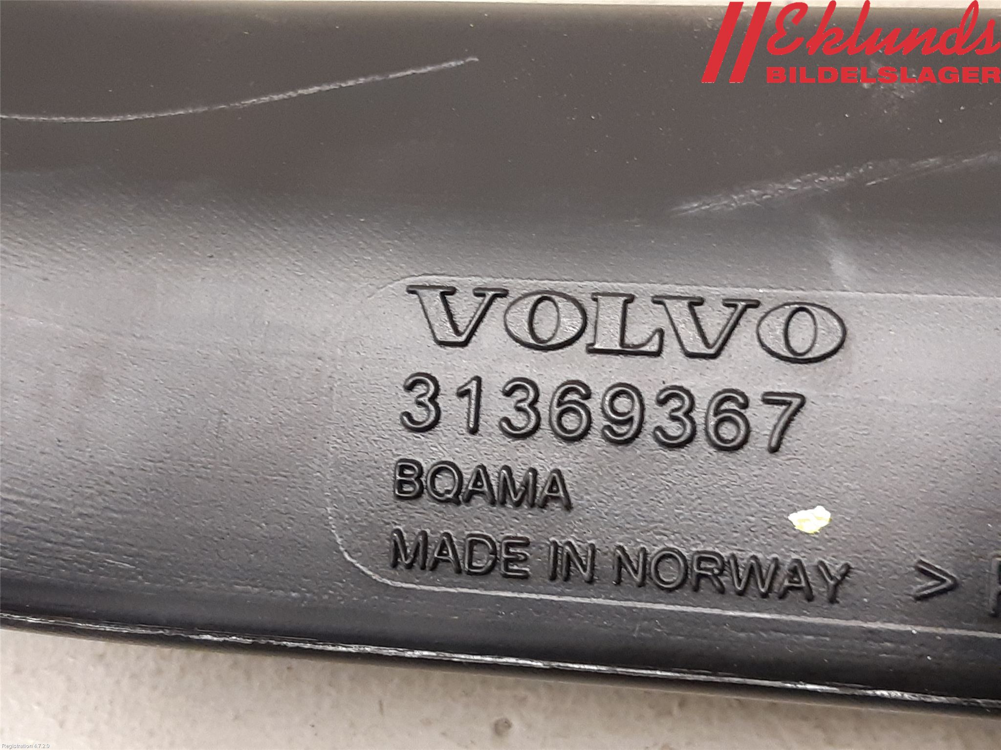 Volvo XC90/RECHARGE 16- Defrosterkanal-Munstycke