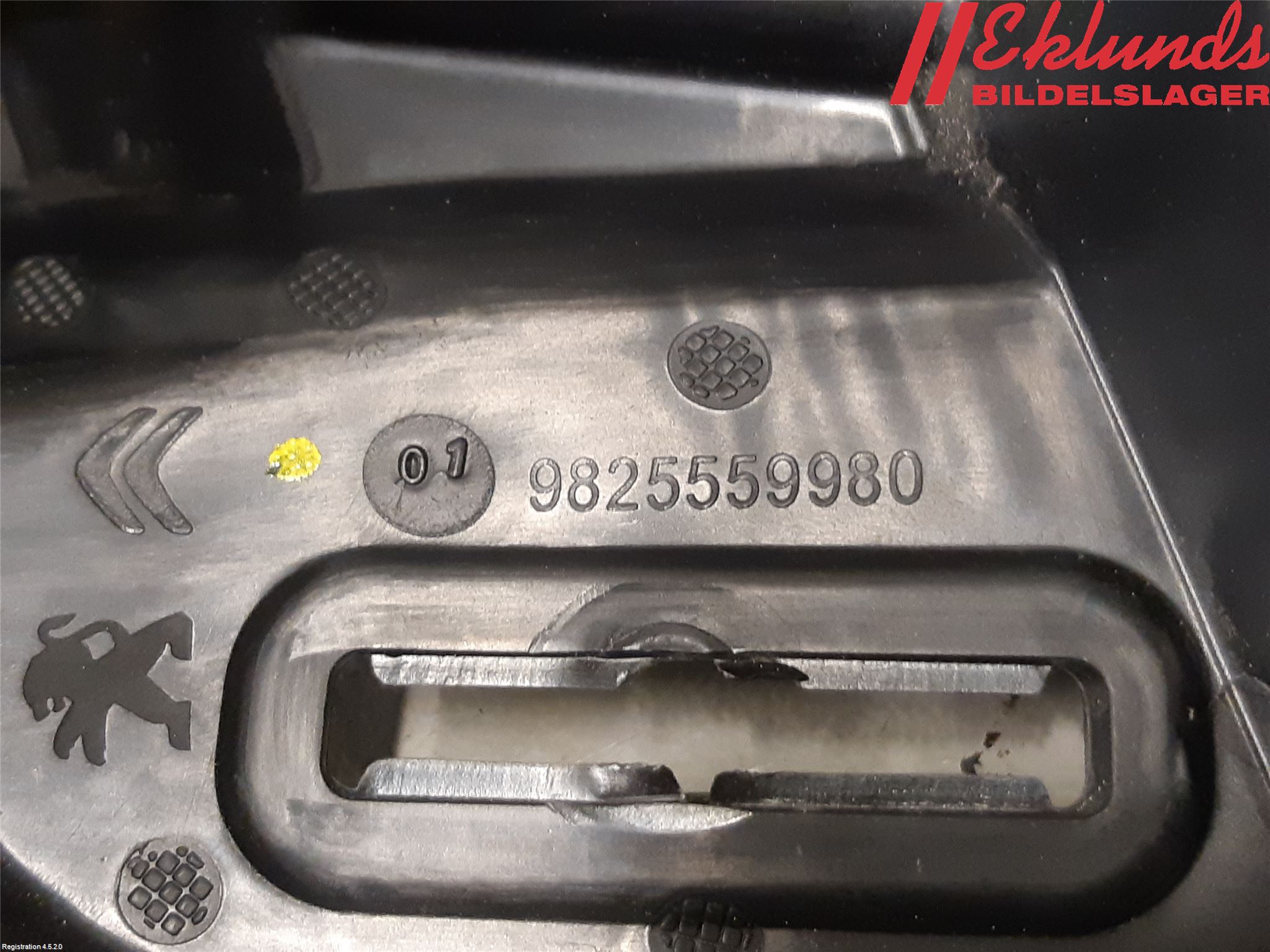 Opel MOKKA 21- Skärmfäste Fram Vä