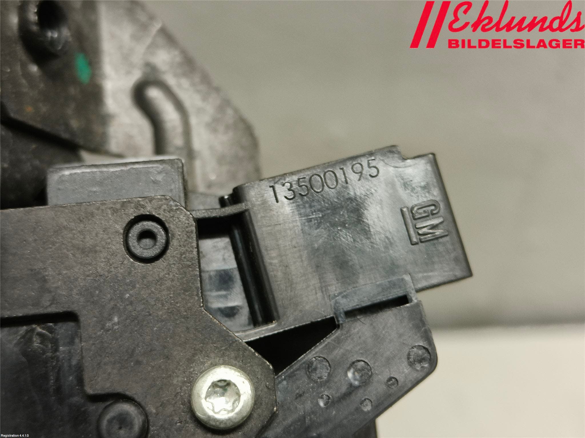 Opel ASTRA J 10-15 Låskista Baklucka