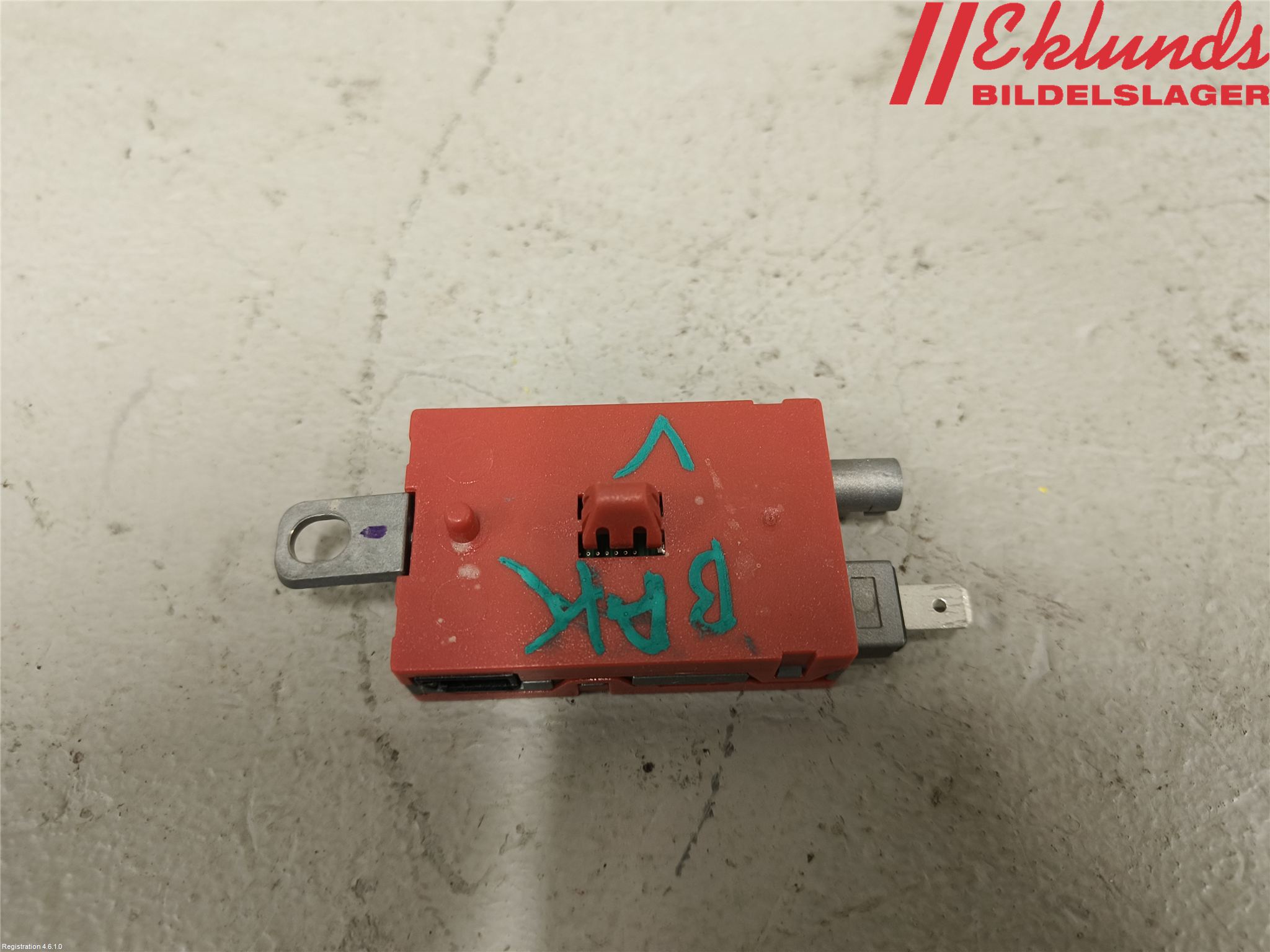 Ford KUGA 17-19 Antennförstärkare