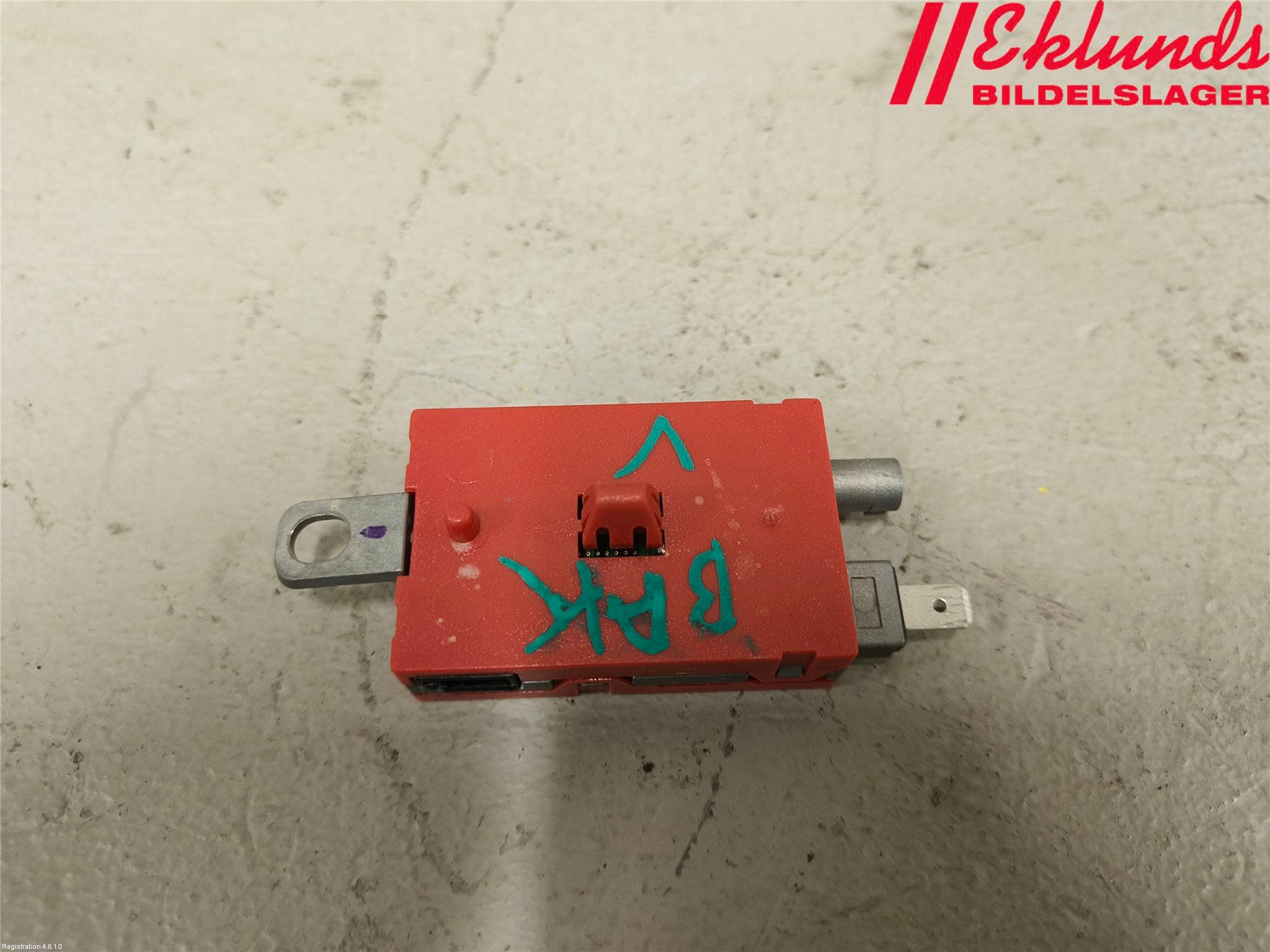 Ford KUGA 17-19 Antennförstärkare