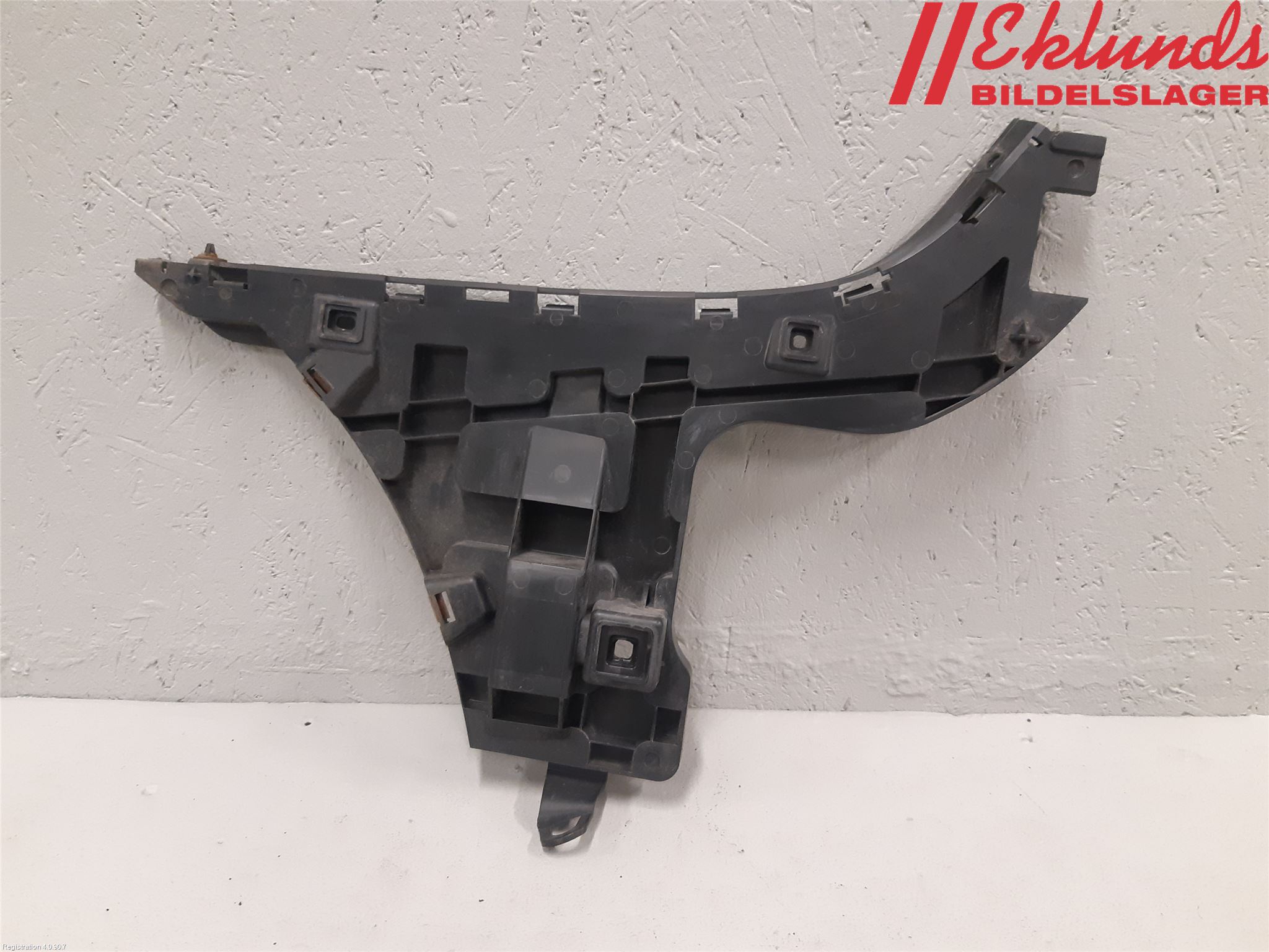 Volvo S80 07-13 Stötfångarfäste Bak Hö