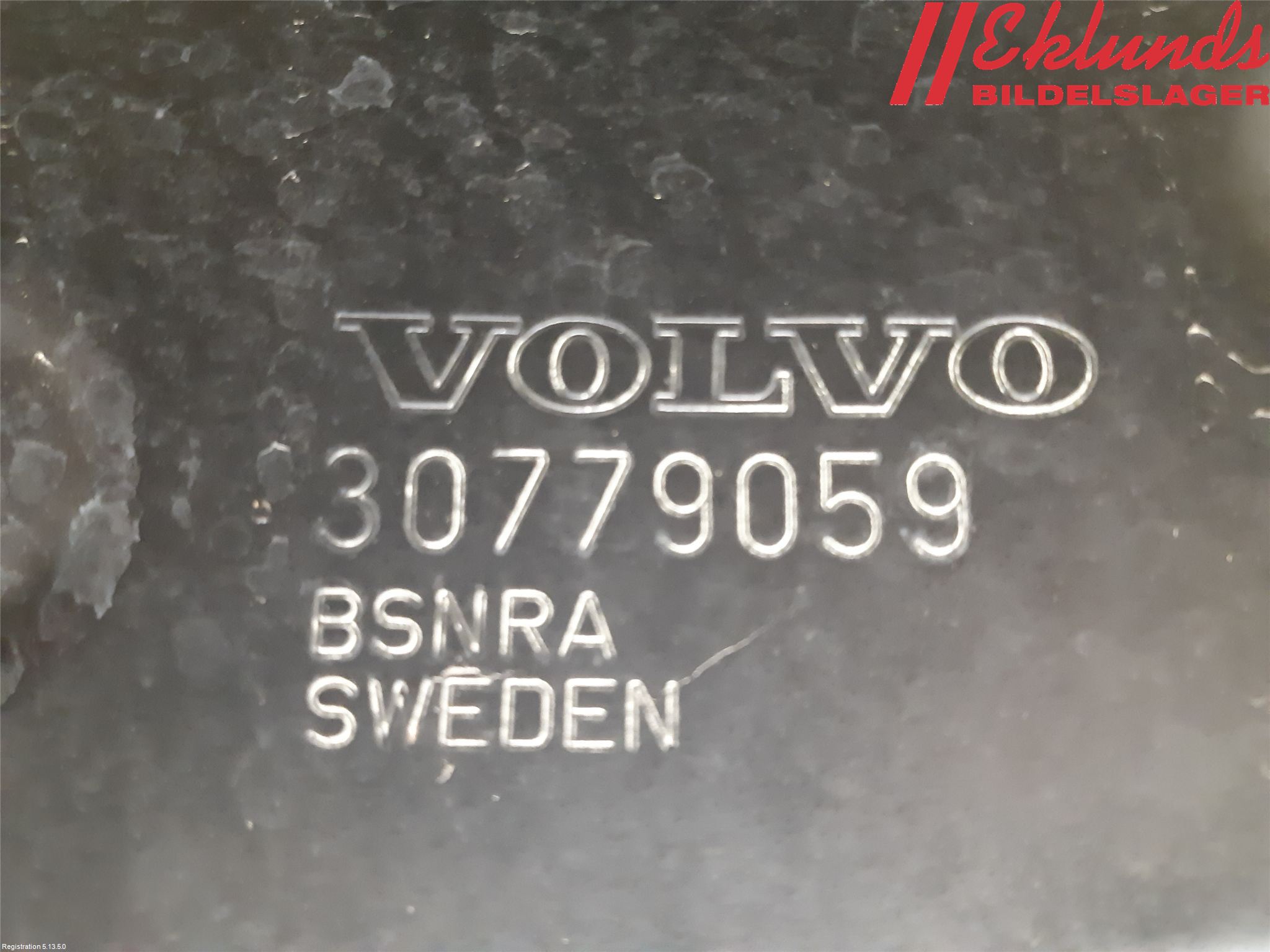 Volvo V60 11-13 Huv Fram