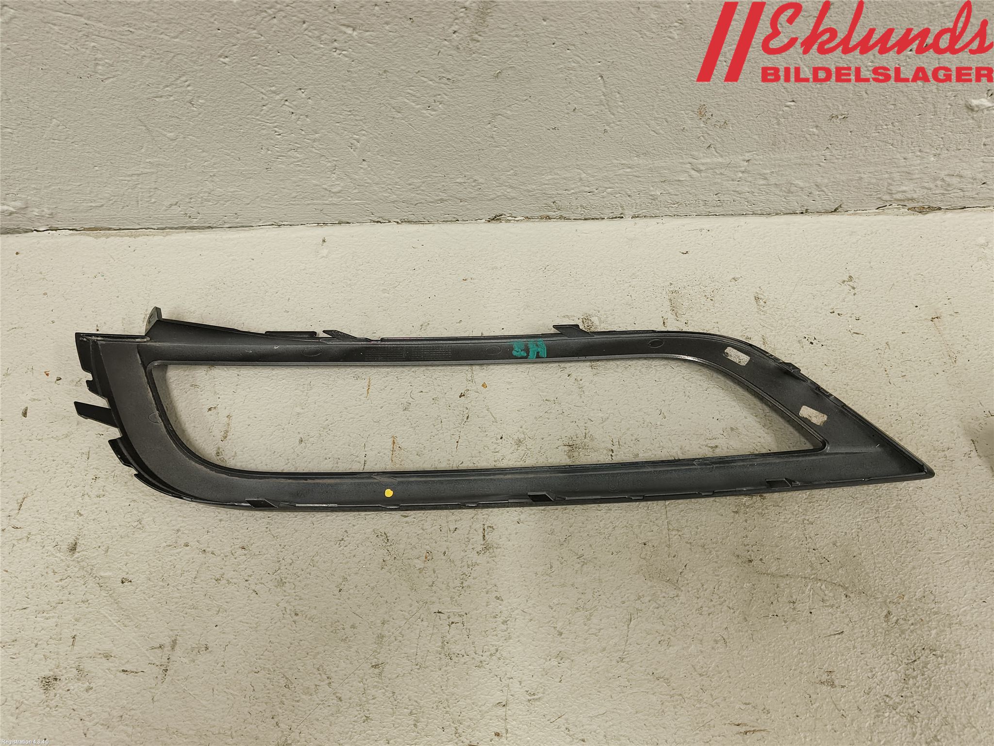 Volkswagen VW PASSAT 11-14 Dimljussarg Fram