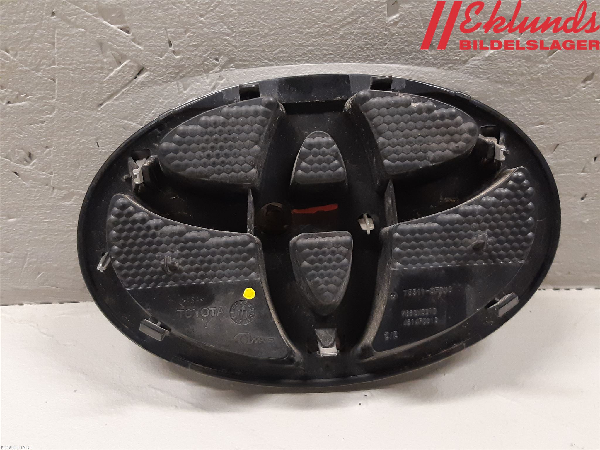 Toyota VERSO 09-18 Emblem