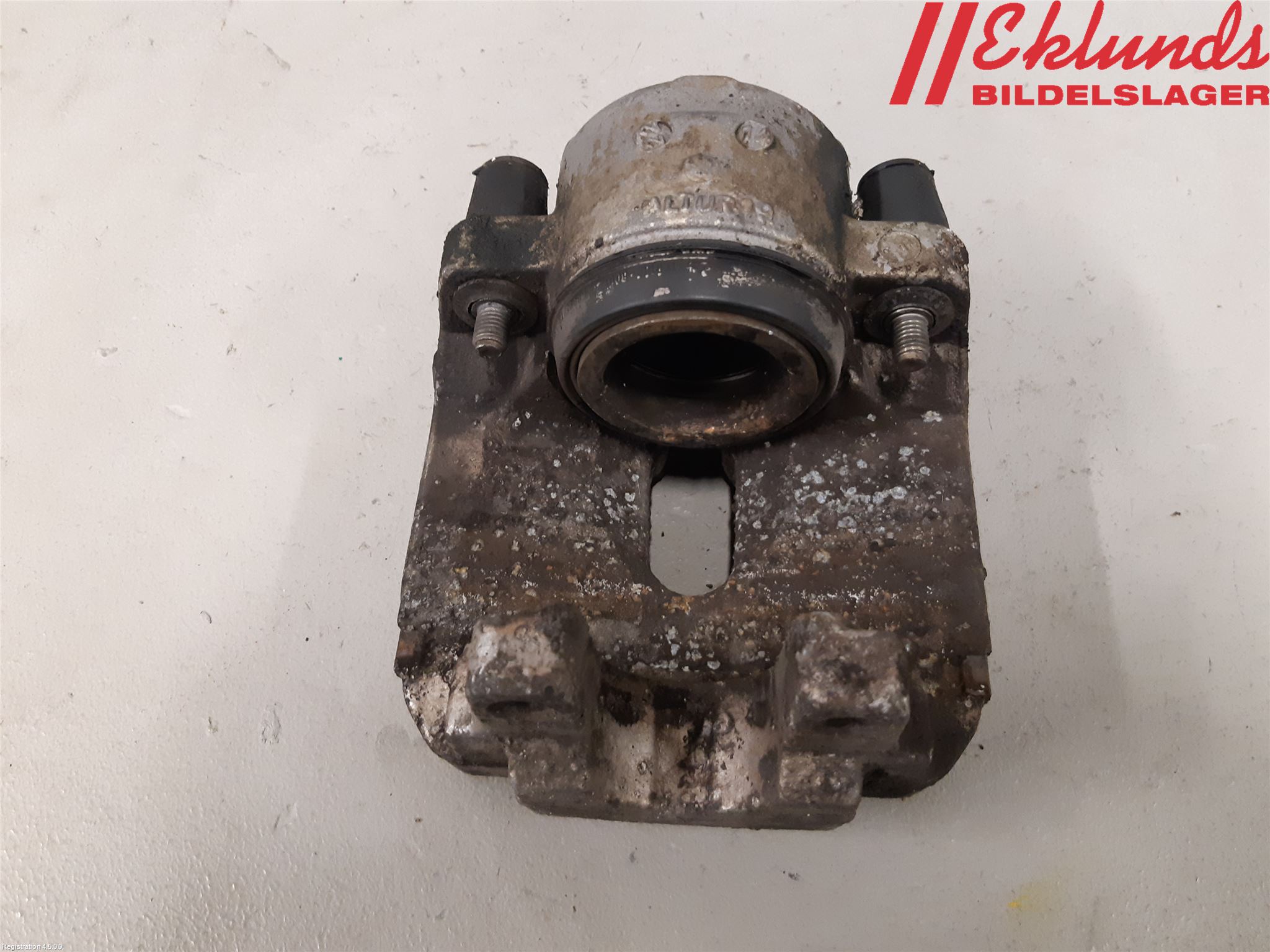 BMW 5 F10/F11/F18 09-17 Bromsok Fram Vänster