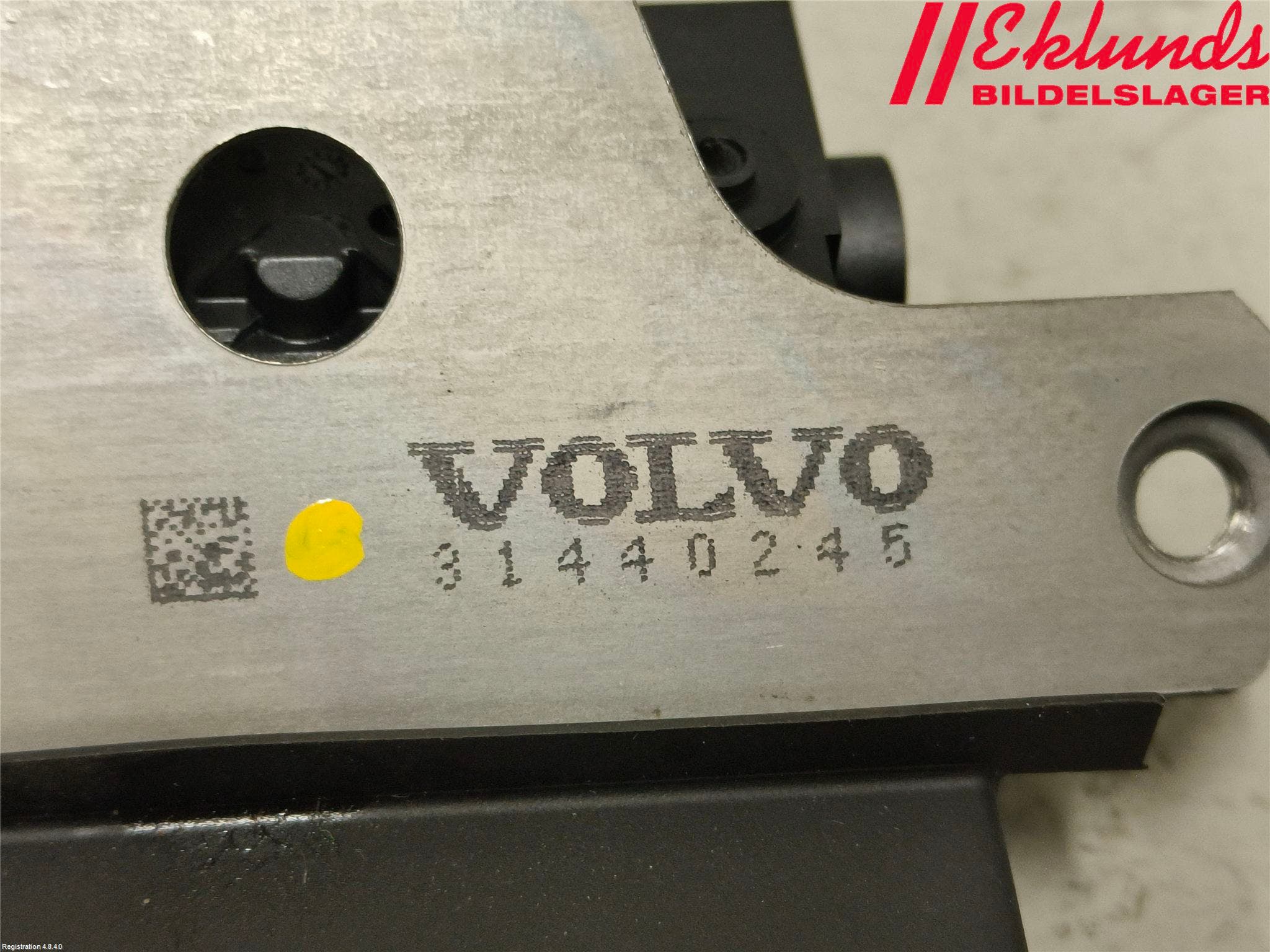 Volvo V40 12-19 Låskista Baklucka