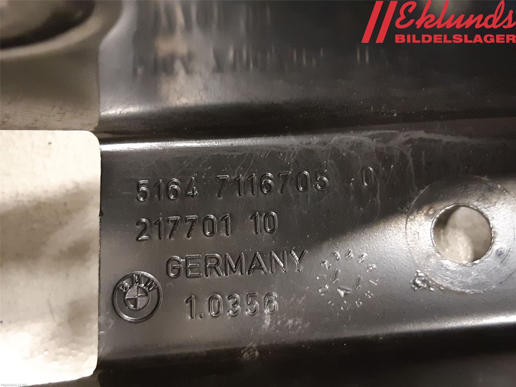 BMW 3 E90/91 SED/TOU 05-12 Frontplåt