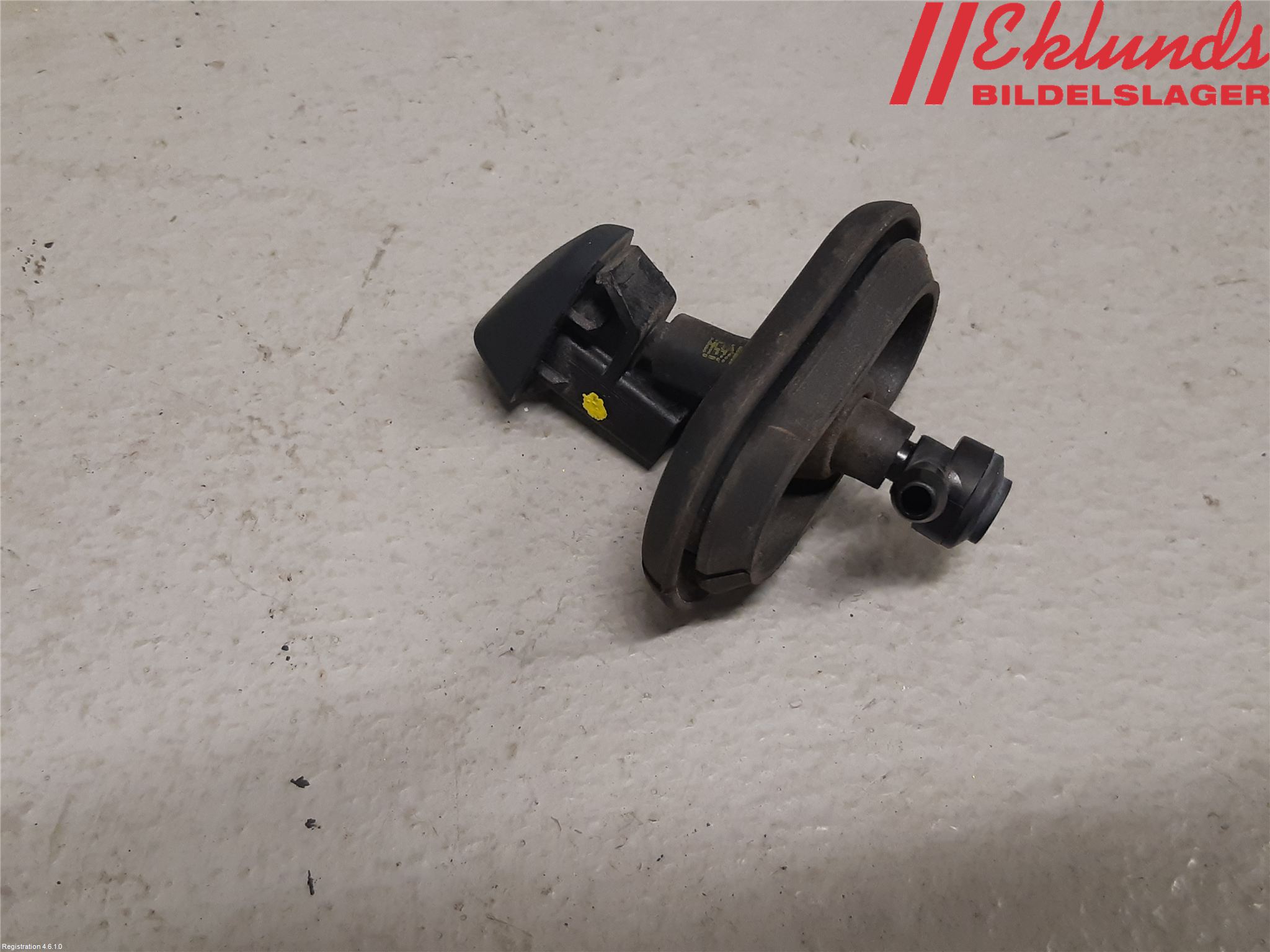 Volvo XC70 08-13 Spolarmunstycke Rutor