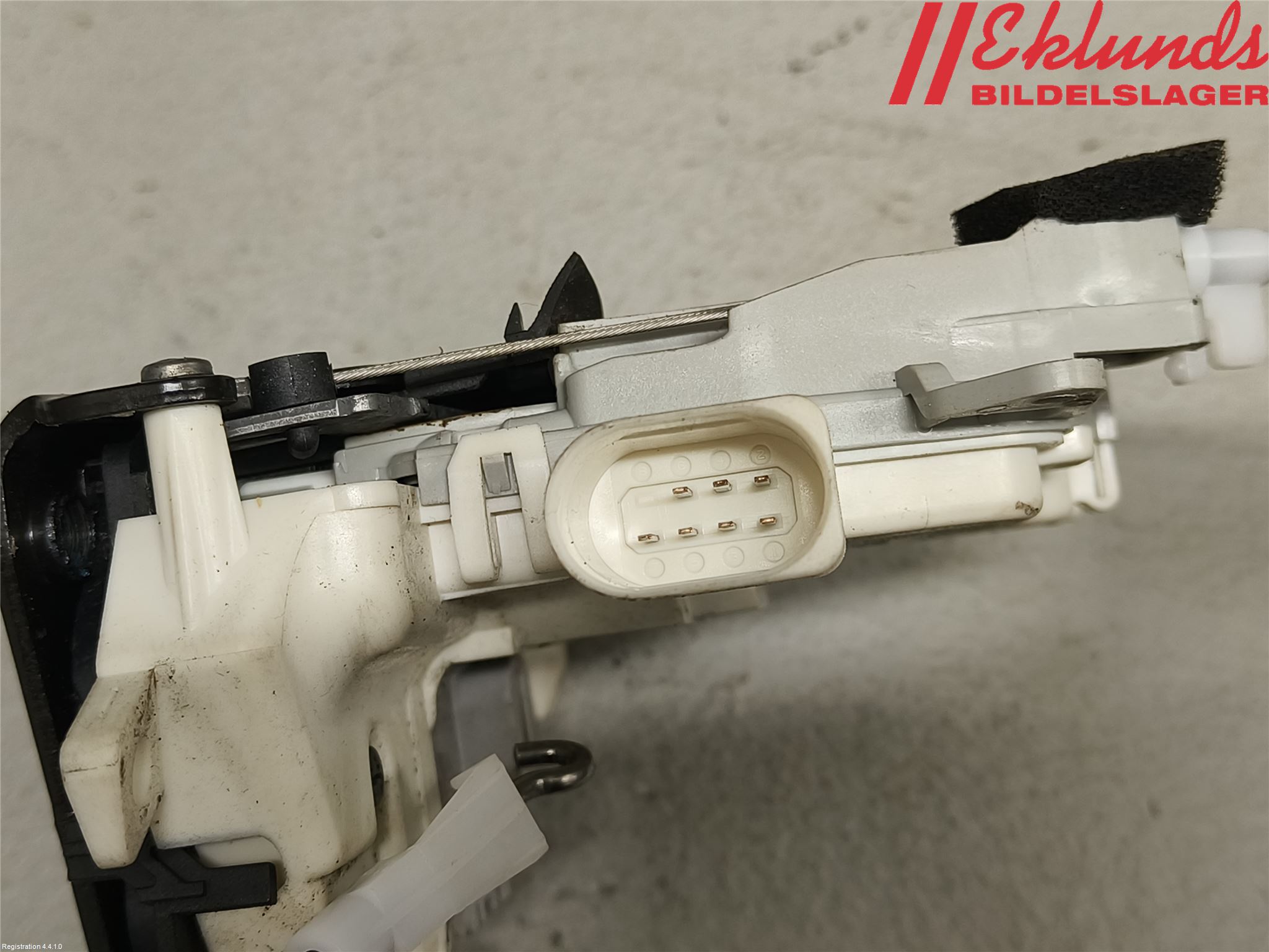 Audi A4 12-15 Låskista-Dörrlås