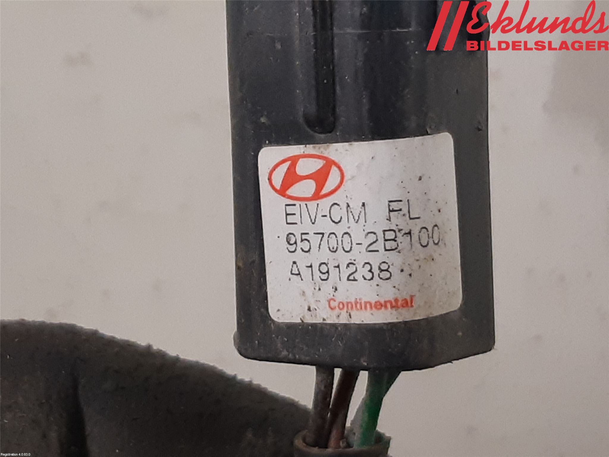 Hyundai SANTA FE  06-12 Parkeringshjälp Backsensor