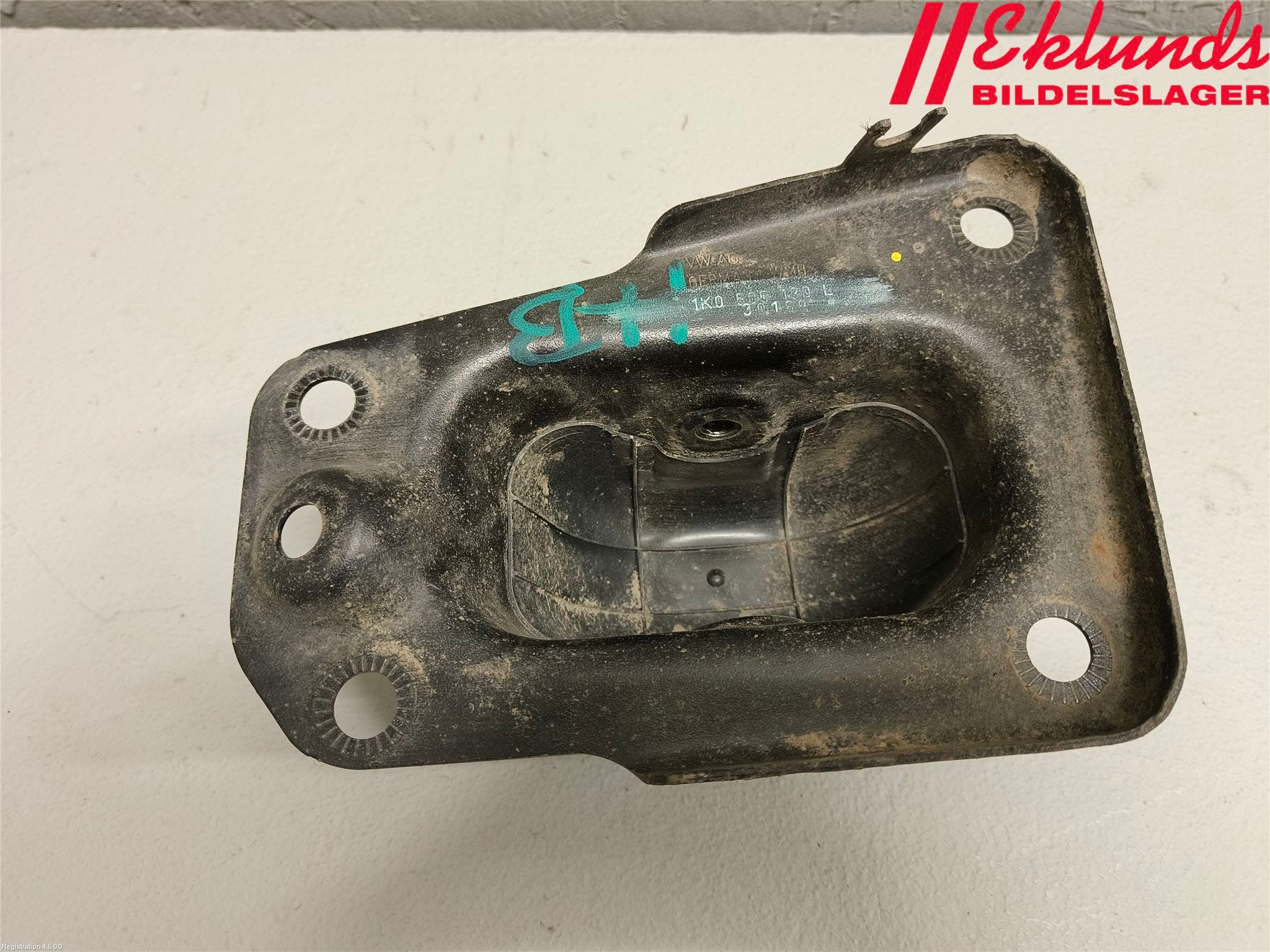 Volkswagen VW PASSAT 20-24 Bärarm Bak Höger