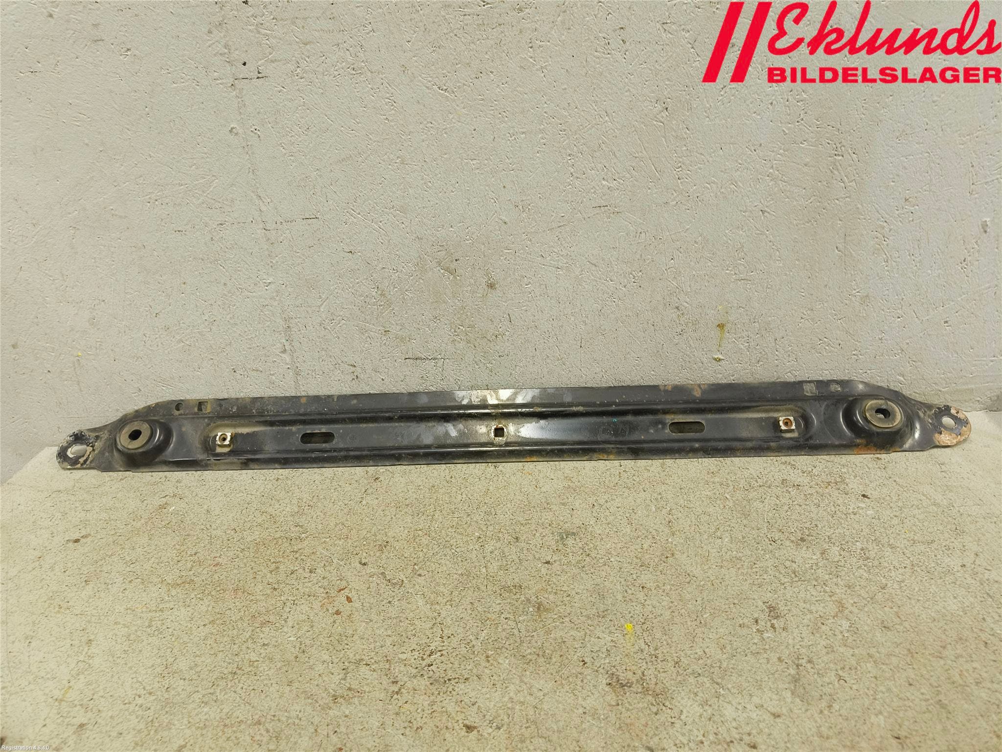 Peugeot 3008 09-16 Kylarfäste-Ram-Balk