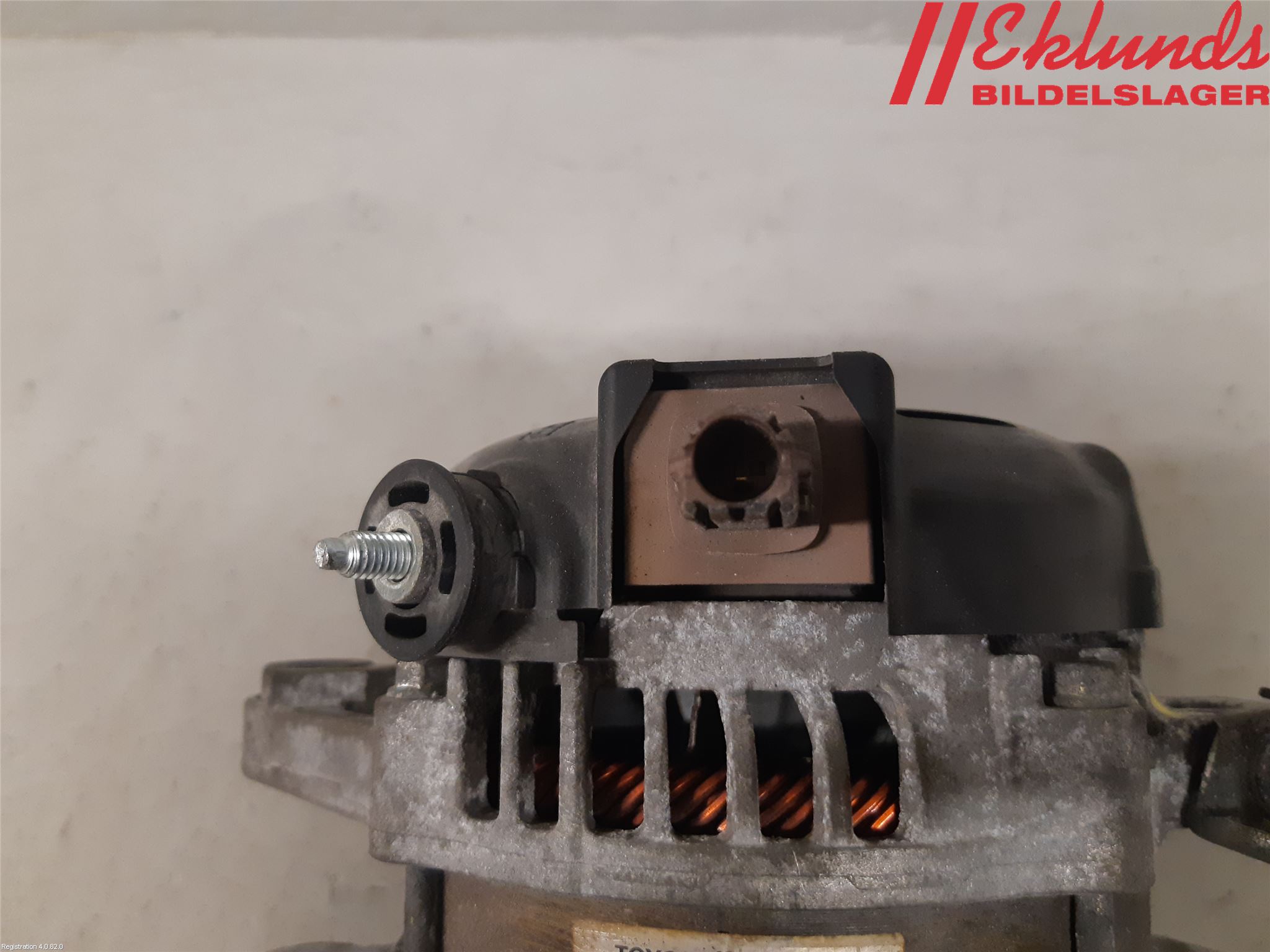 Toyota YARIS XP130 12-14 Generator