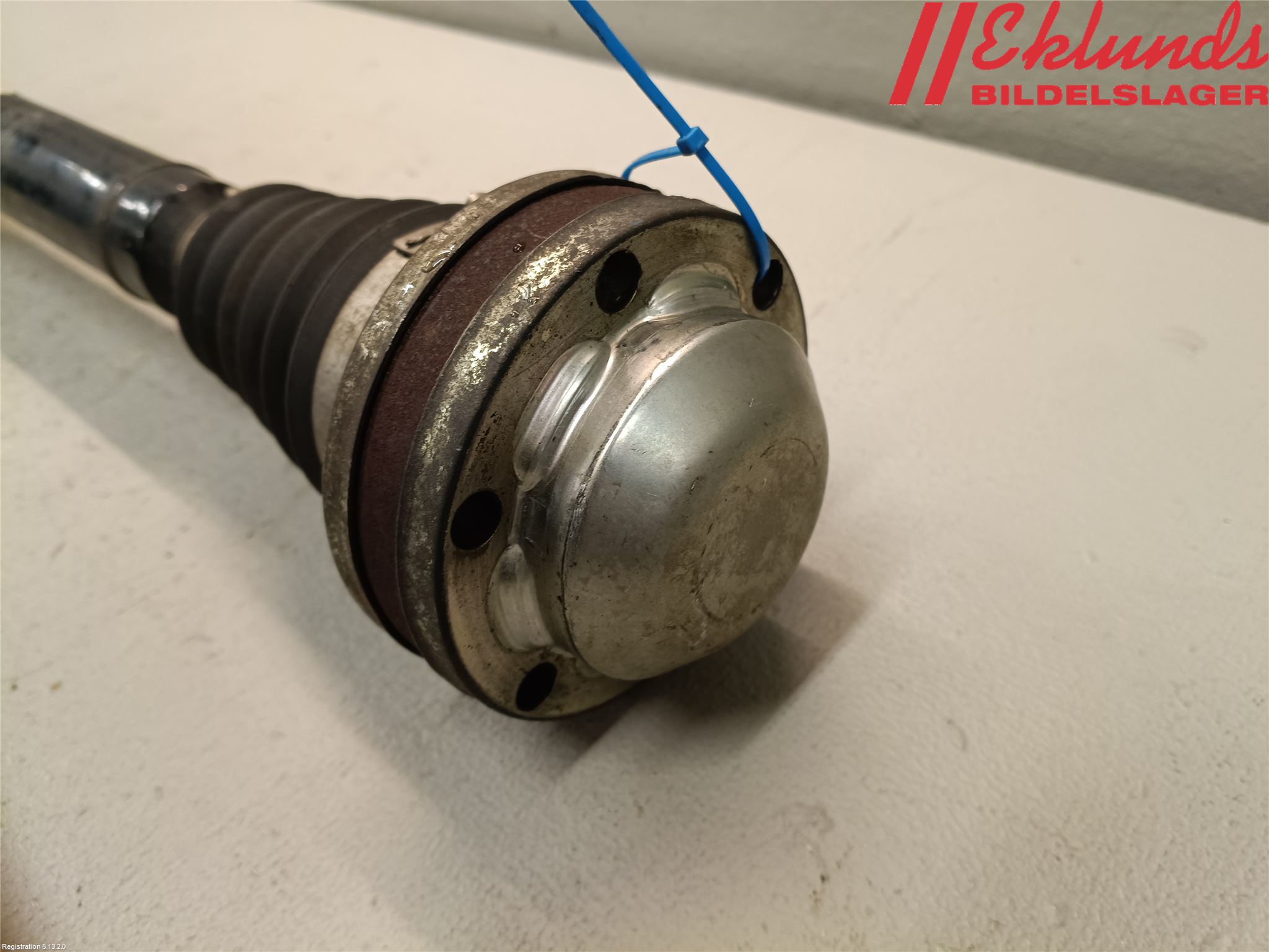 Skoda OCTAVIA (1Z) 05-13 Drivaxel Fram Höger