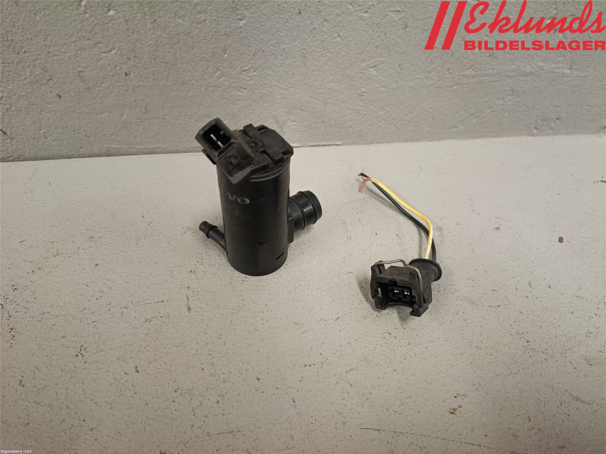 Volvo S60 01-04 Spolarpump Vindruta