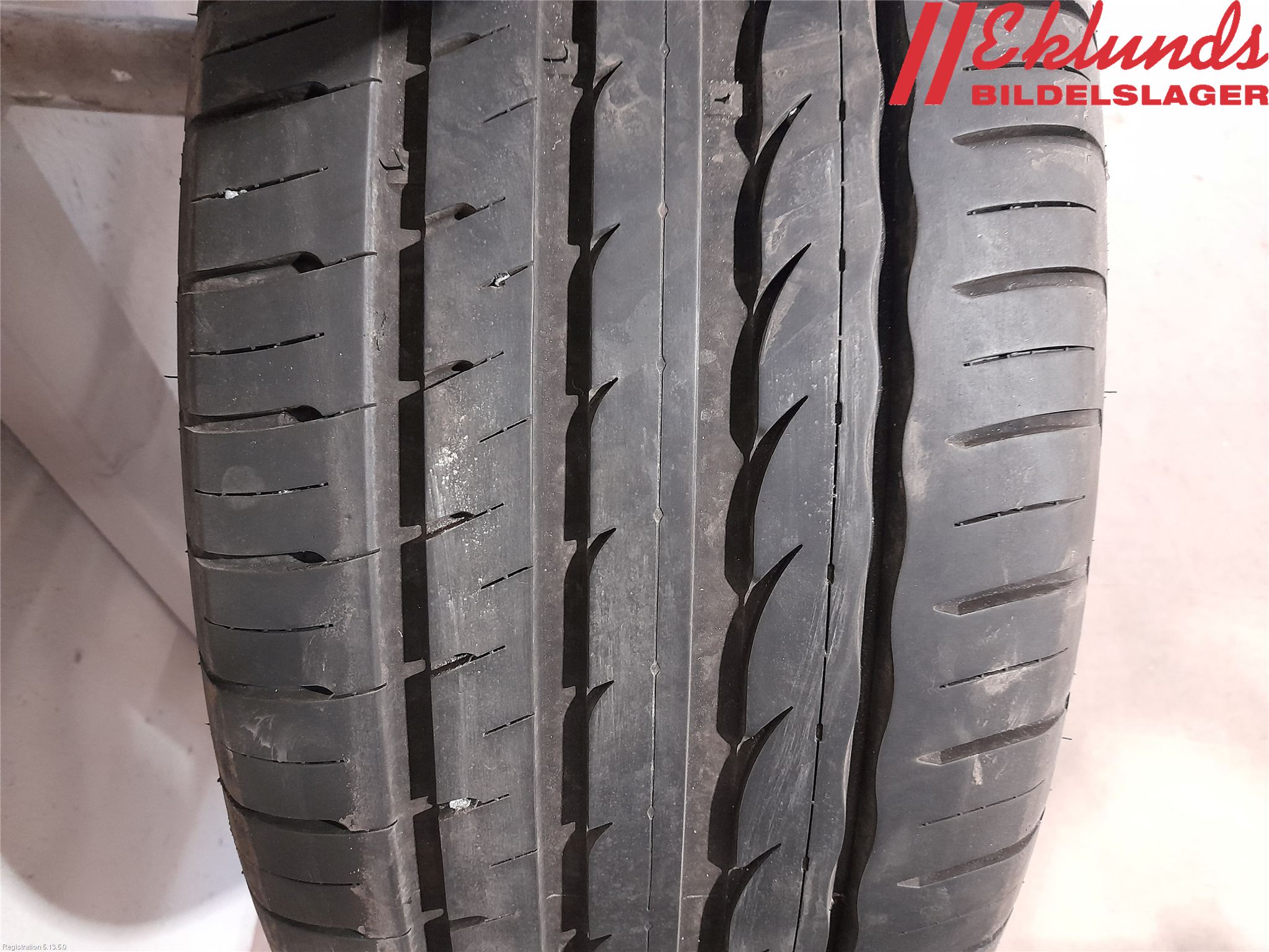 Volkswagen VW TOUAREG 7P 11-18 Sommardäck Alumfälg 4St