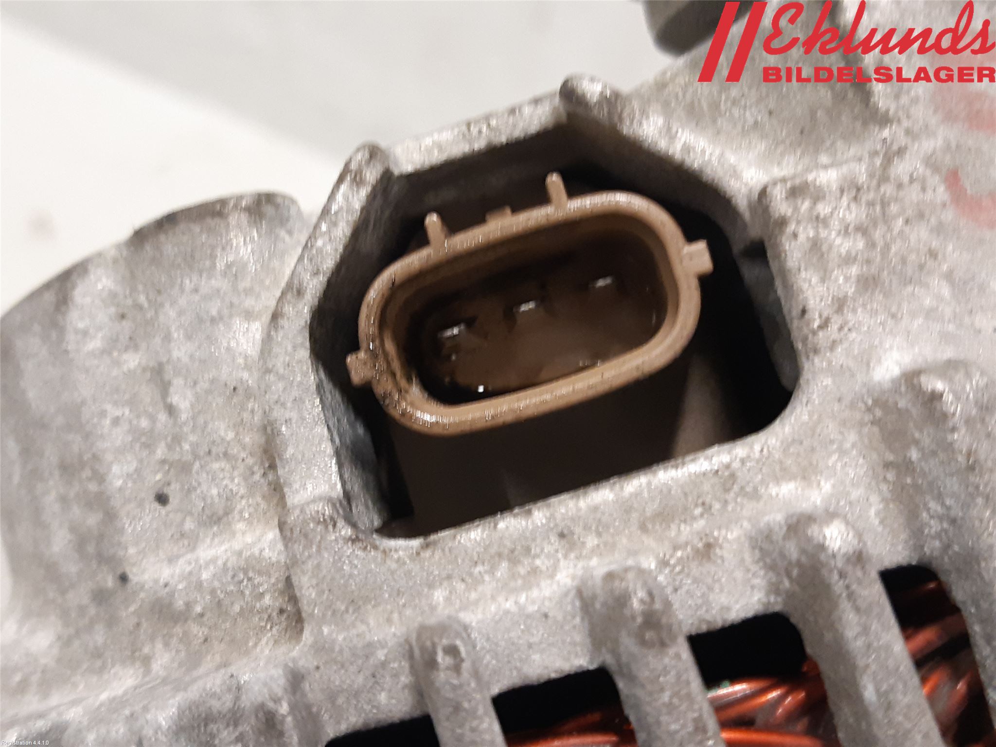 Nissan NV200/NV200 COMBI Generator